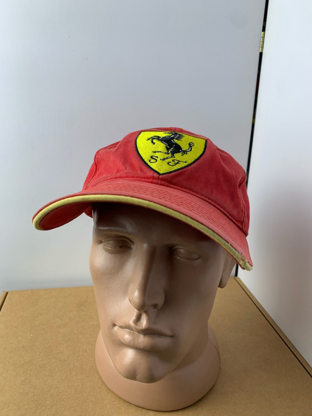 Ferrari × Vintage Vintage Ferrari Cap racing Michael Schumacher logo Size ONE SIZE - 1 Thumbnail