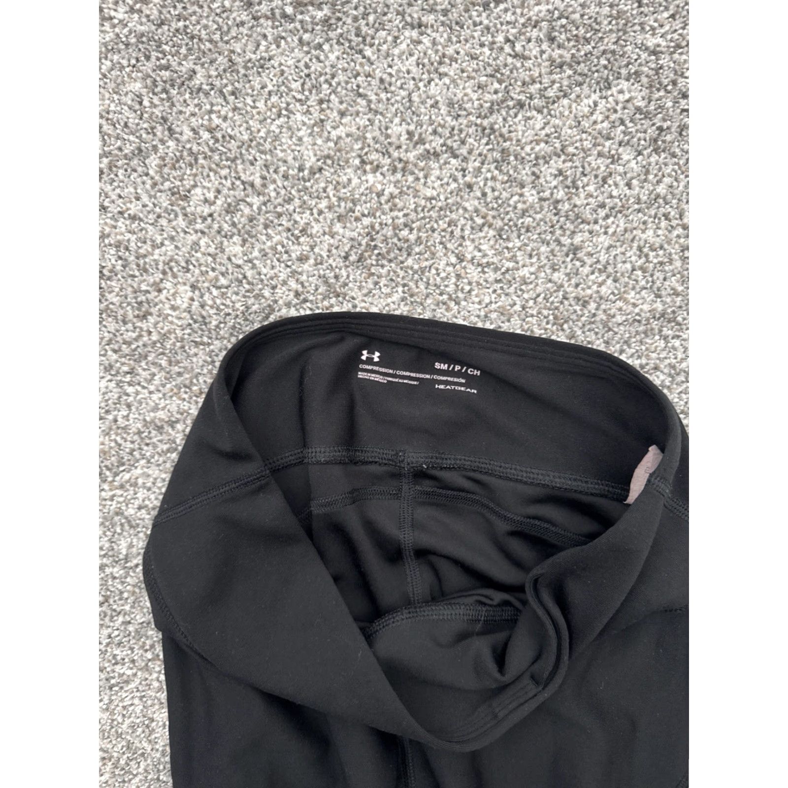 Under Armour Under Armour Leggings Women Small Compression HeatGear Athletic Gorpcore Activewear Polyester Spandex Black Size 28" / US 6 / IT 42 - 6 Thumbnail
