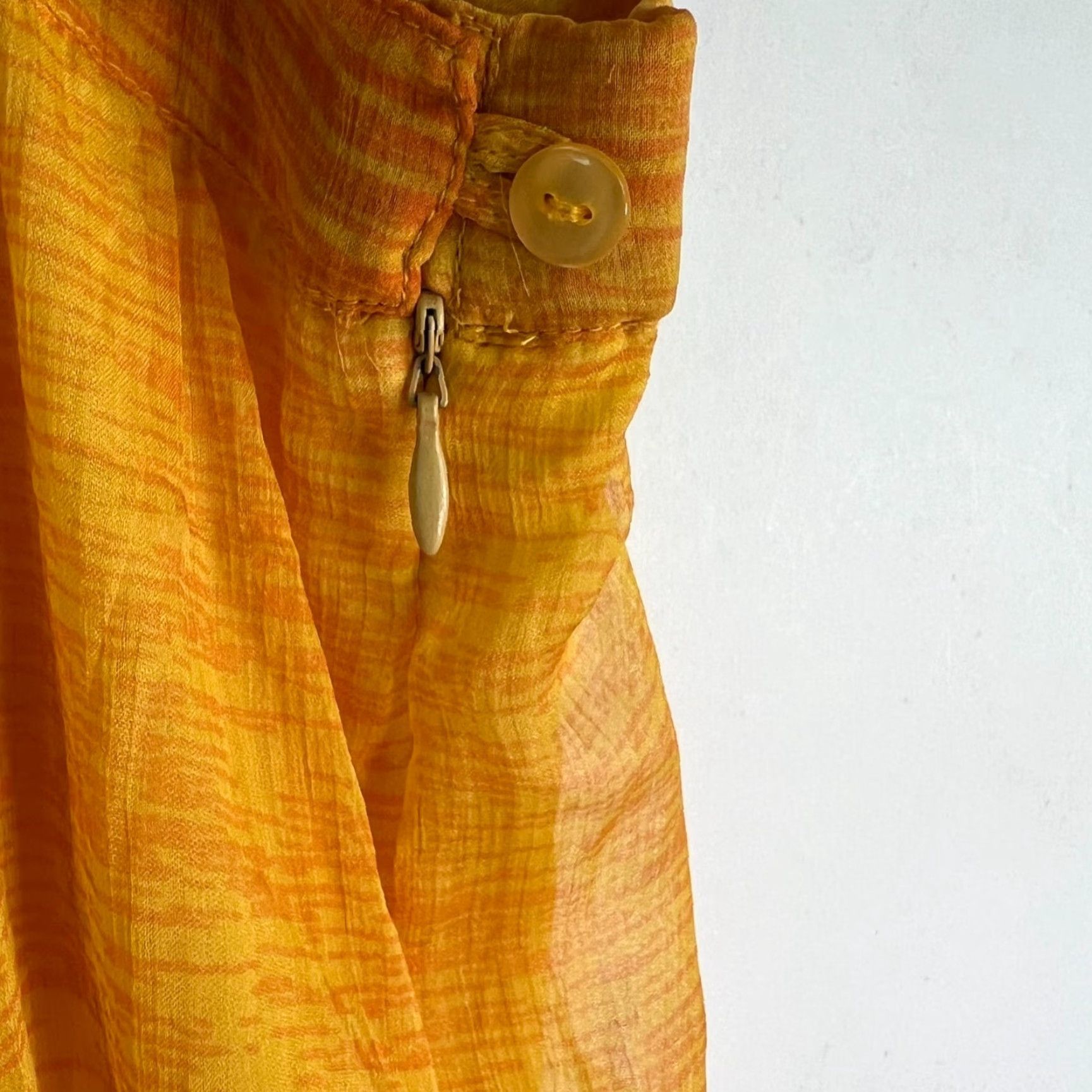 Vintage VINTAGE Half Moon Bay Skirt Women's L Yellow Long Nylon Bohemian 90s Festival Beach Flare Mid Rise Ruffle Lined Zip Closure Size 36" / US 14 / IT 50 - 3 Thumbnail