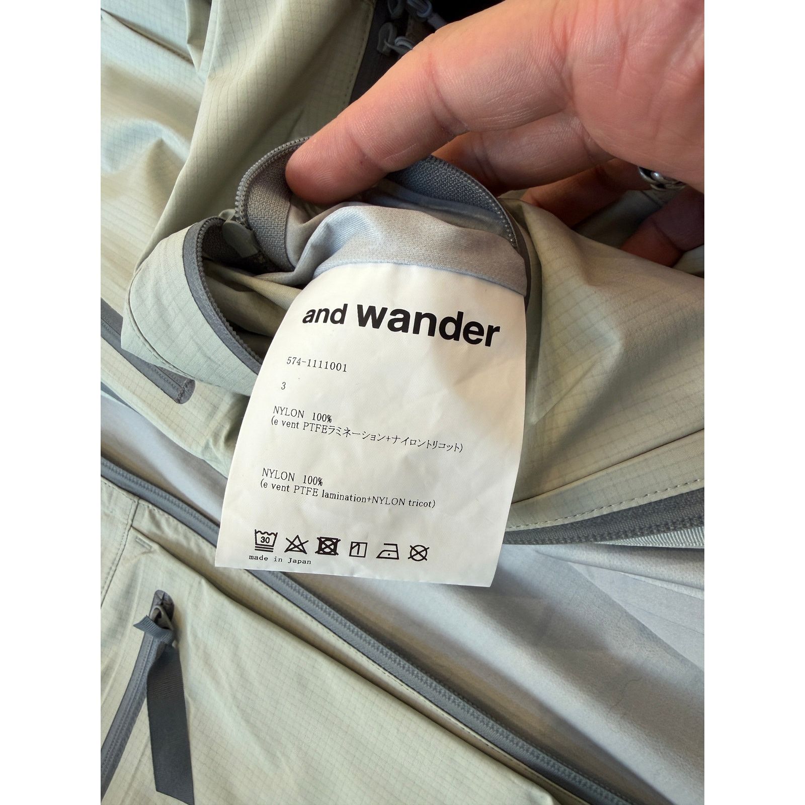 And Wander and wander EVent Dropping Pocket Rain Jacket Size US L / EU 52-54 / 3 - 9 Thumbnail
