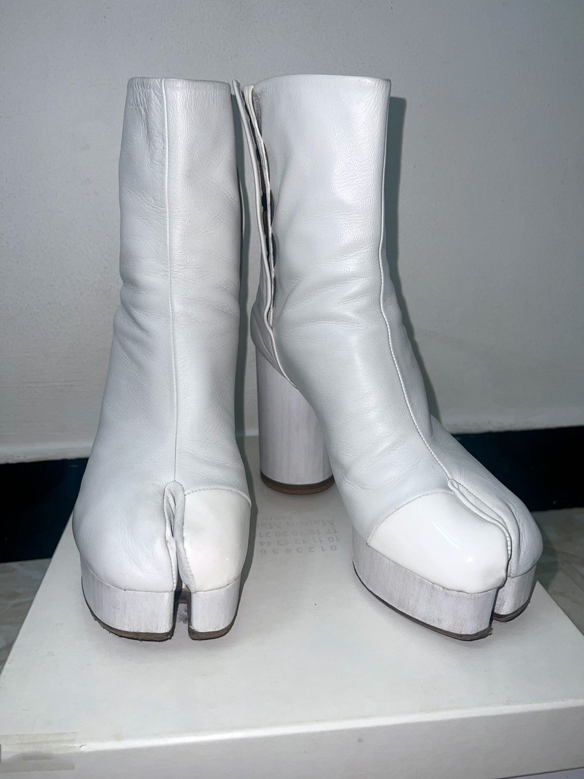 Maison Margiela RARE Maison Margiela tabi heel ankle boots👢➕ Size US 10 / IT 40 - 4 Thumbnail
