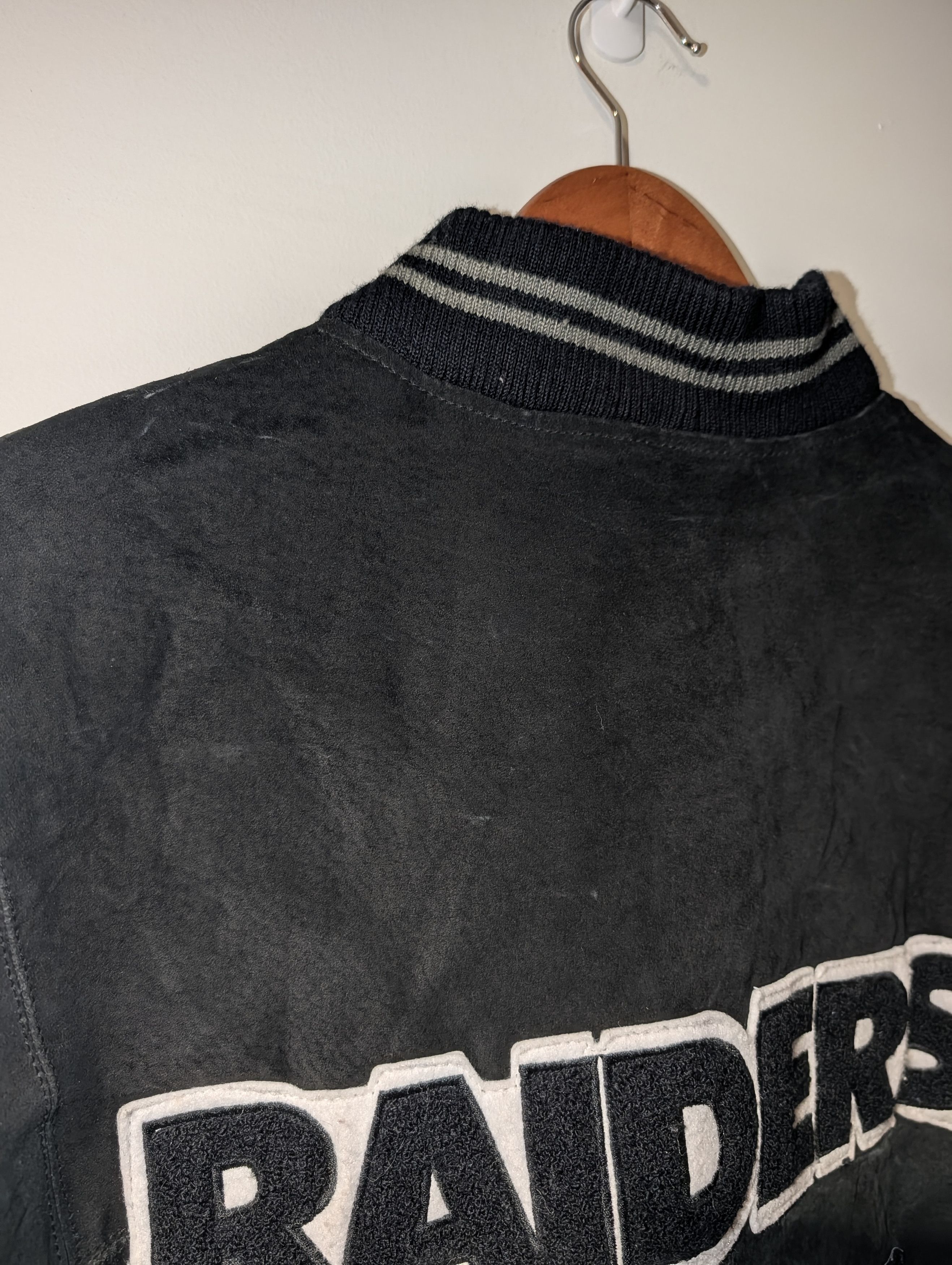 NFL Vintage Raiders Jacket Mens XL G-III Carl Banks Suede NFL Size US XL / EU 56 / 4 - 3 Thumbnail