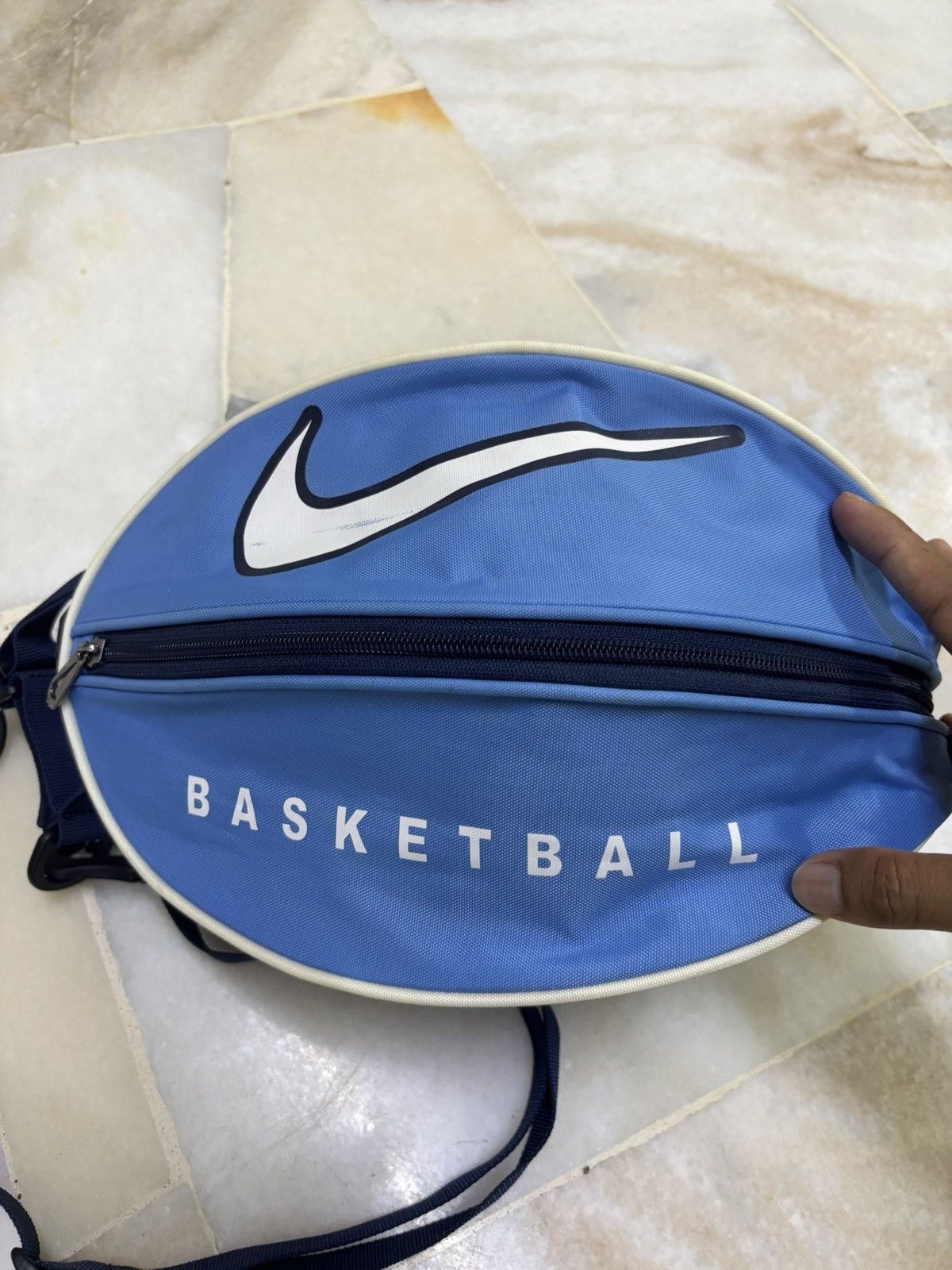 Nike Vtg Nike Basketball Bag Size ONE SIZE - 2 Thumbnail