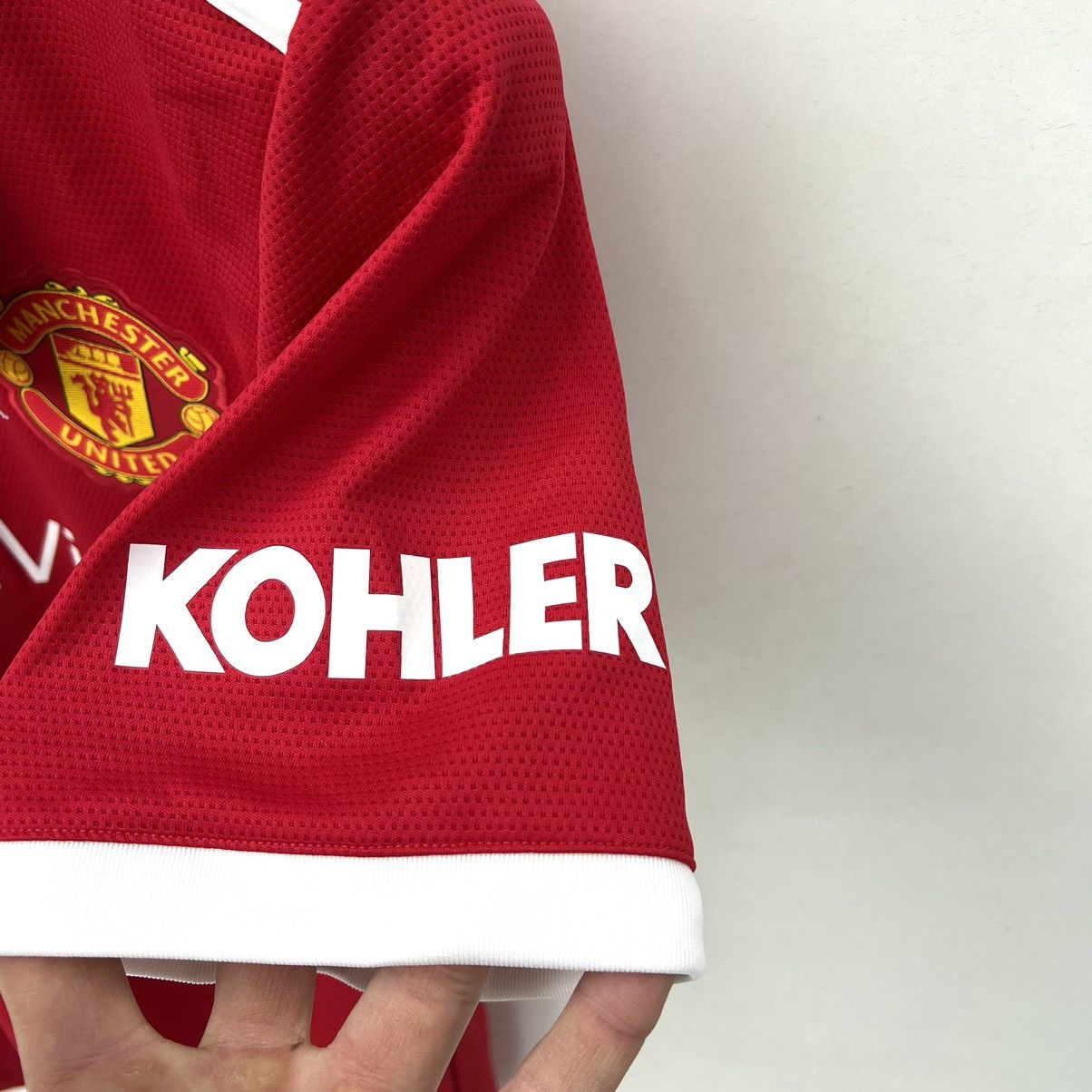 Adidas Manchester United soccer jersey Cavani 7 Size US M / EU 48-50 / 2 - 6 Thumbnail