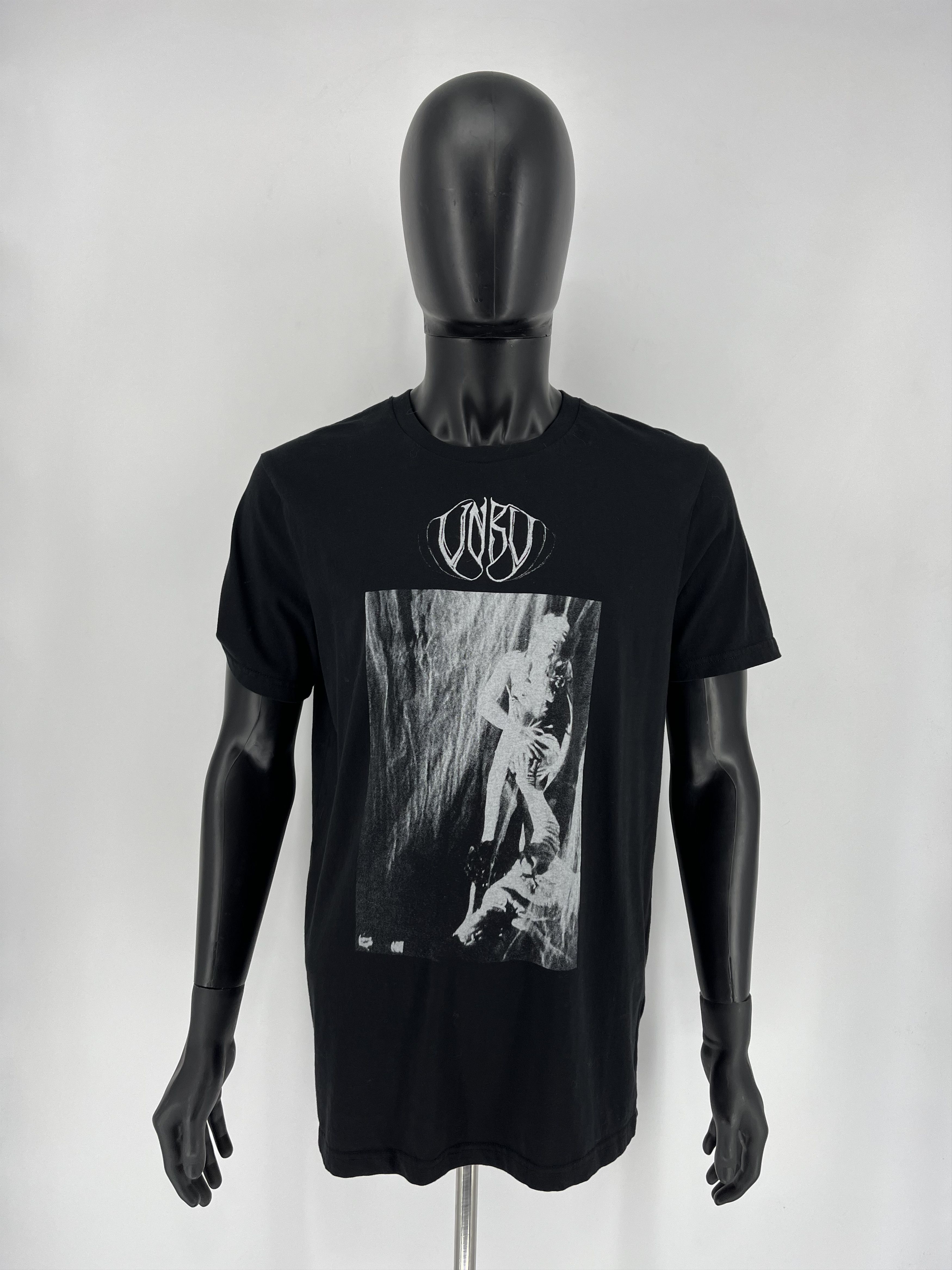 Band Tees × Vintage Vintage Y2K UNRU "Schemen" Dead Horror Print Band Rock Size US XL / EU 56 / 4 - 2 Thumbnail