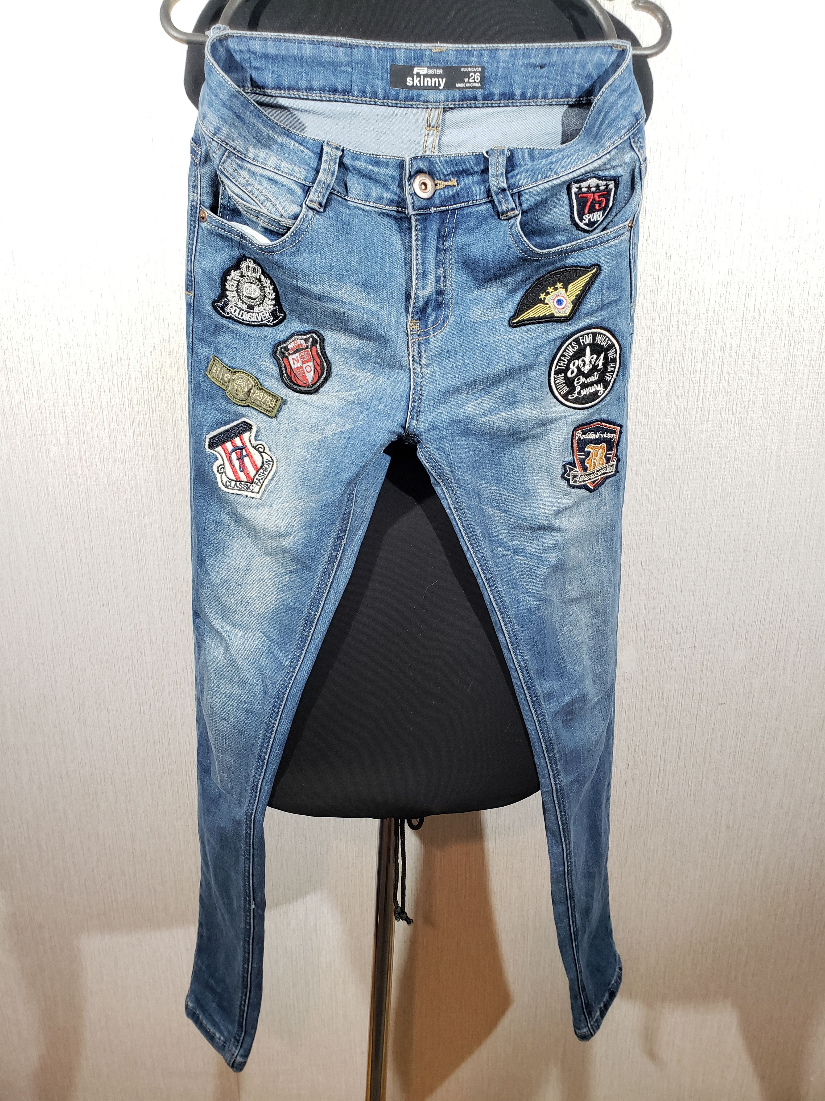 Jean Blue women's stretch jeans with many stripes. Size 30" / US 8 / IT 44 - 7 Thumbnail