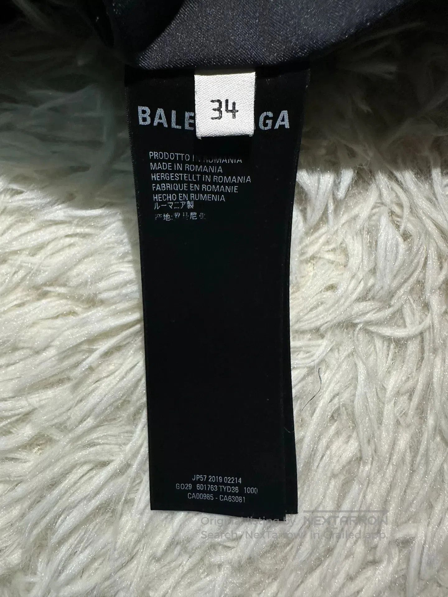 Balenciaga Balenciaga Oversized High Collar Printed Down Jacket. Size US XS / EU 42 / 0 - 6 Thumbnail