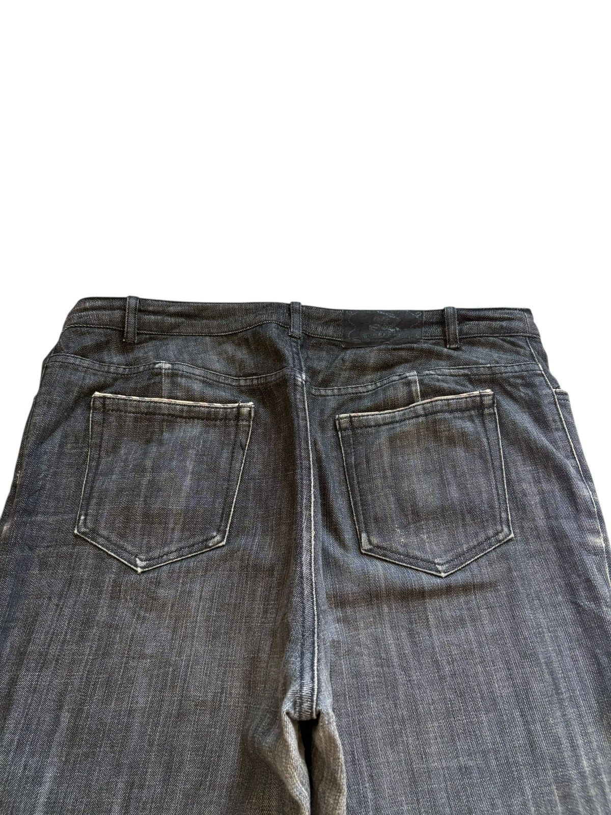 Burberry Vintage Burberry Distressed Loose Baggy Jeans Size US 34 / EU 50 - 8 Thumbnail