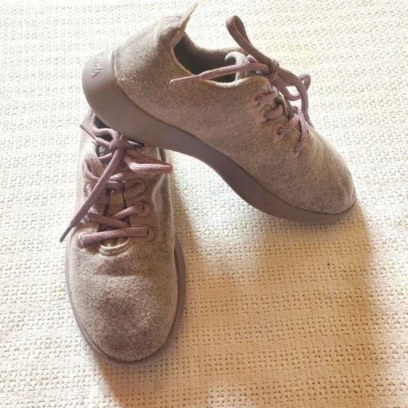 Allbirds Allbirds Wool Runner Soft Gray Sz. 7 Shoes Size US 7 / IT 37 - 1 Thumbnail