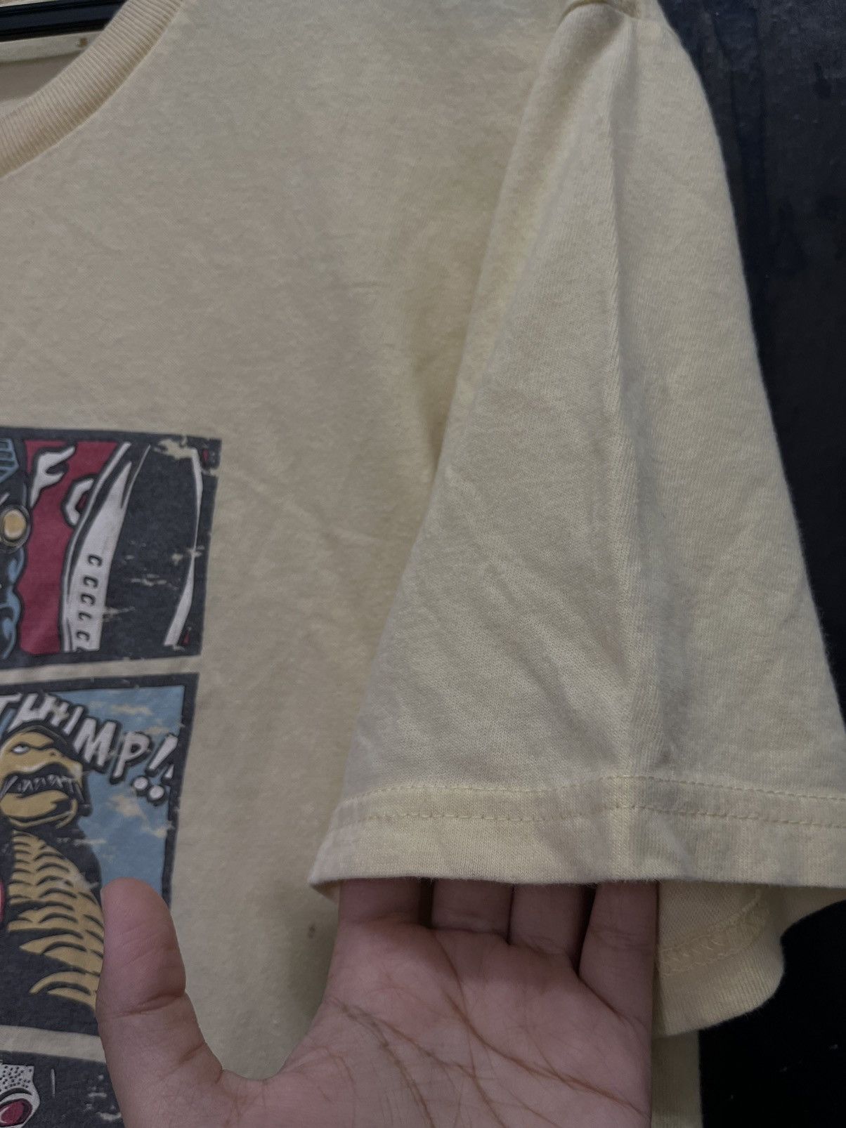 Anime × Japanese Brand × Uniqlo Ultraman art Size US L / EU 52-54 / 3 - 3 Thumbnail