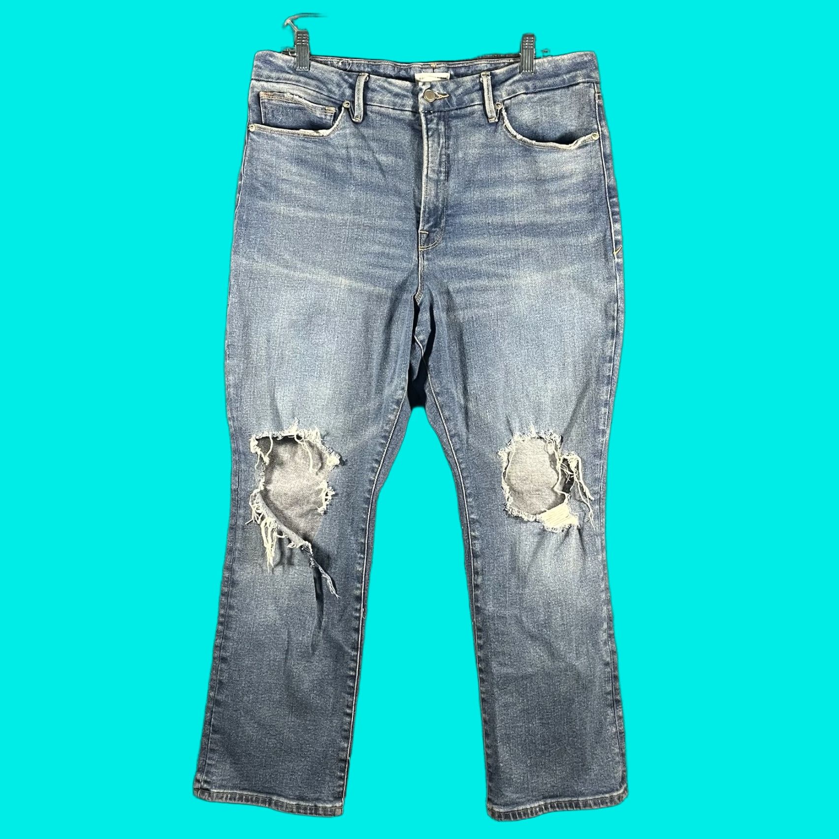 Good American Good American Jeans Women 15 Slim Distressed Straight Denim Blue 27in Inseam Size 15 Regular Womens Jeans BLUE800 Size 36" / US 14 / IT 50 - 1 Thumbnail