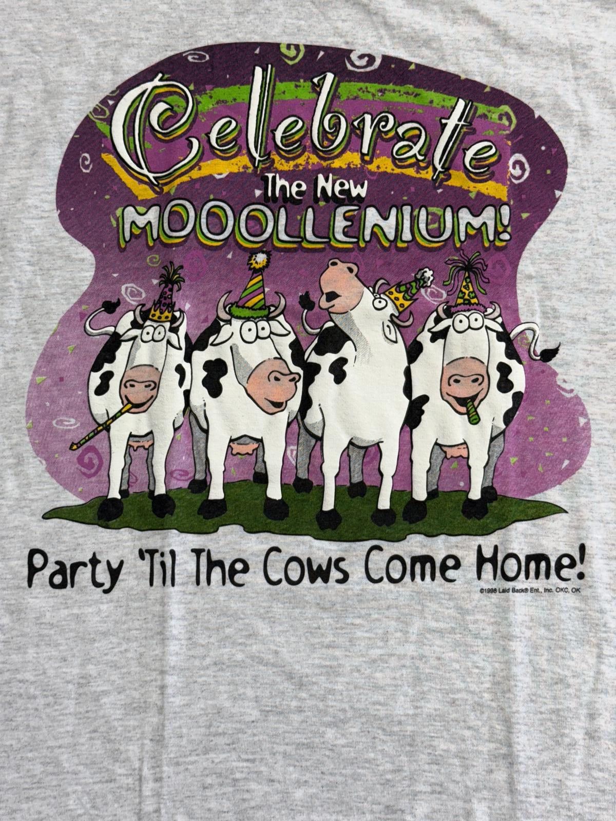 Tultex Vintage Year 2000 Millenium T-shirt Mooollenium Cows L Size US L / EU 52-54 / 3 - 3 Thumbnail