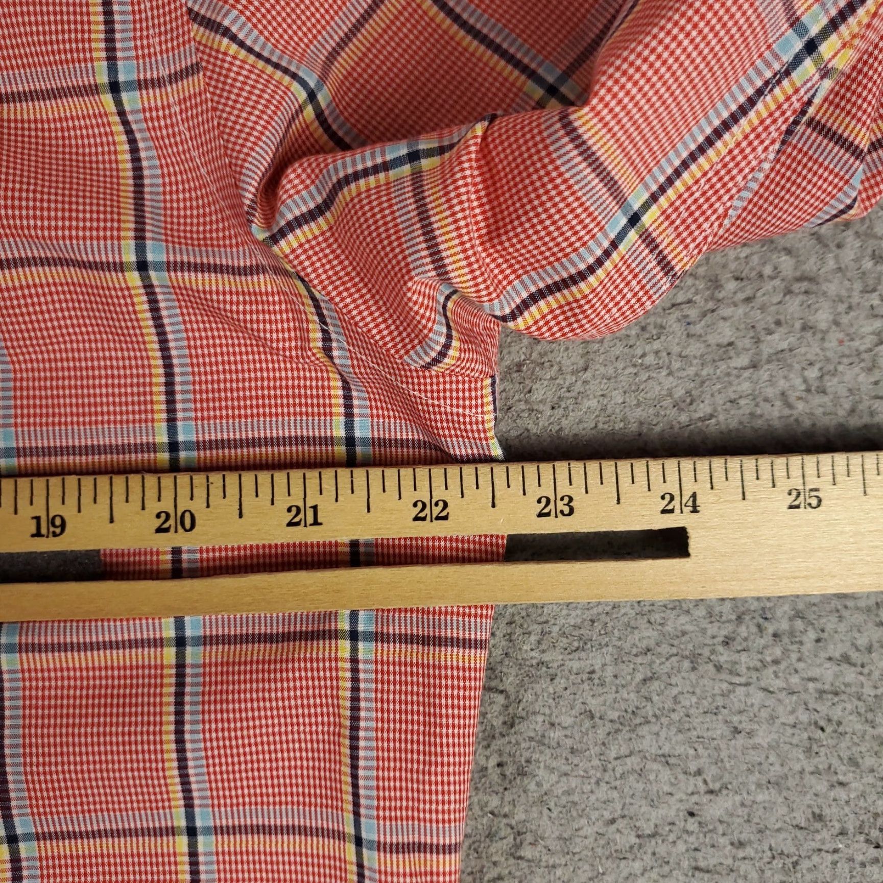 UNTUCKit UNTUCKit Shirt Mens 2XL Red Plaid Button-Up Long Sleeve Casual Shirt Mens 2XL Red Plaid Long Sleeve Button-Up #UNTUCKit Size US XXL / EU 58 / 5 - 5 Thumbnail