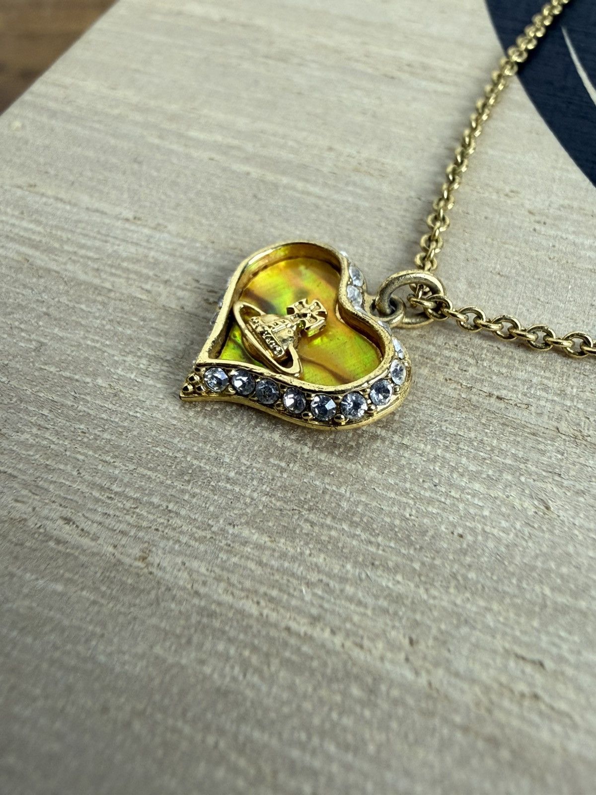 Vivienne Westwood Vivienne Westwood Petra Heart Pendane Necklace Rare Yellow Size ONE SIZE - 3 Thumbnail