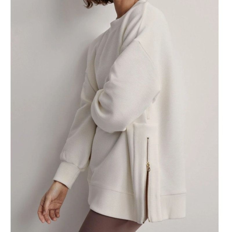 Varley VARLEY Mae Boyfriend Sweat in Egret Ottomon Size Medium Size M / US 6-8 / IT 42-44 - 1 Thumbnail