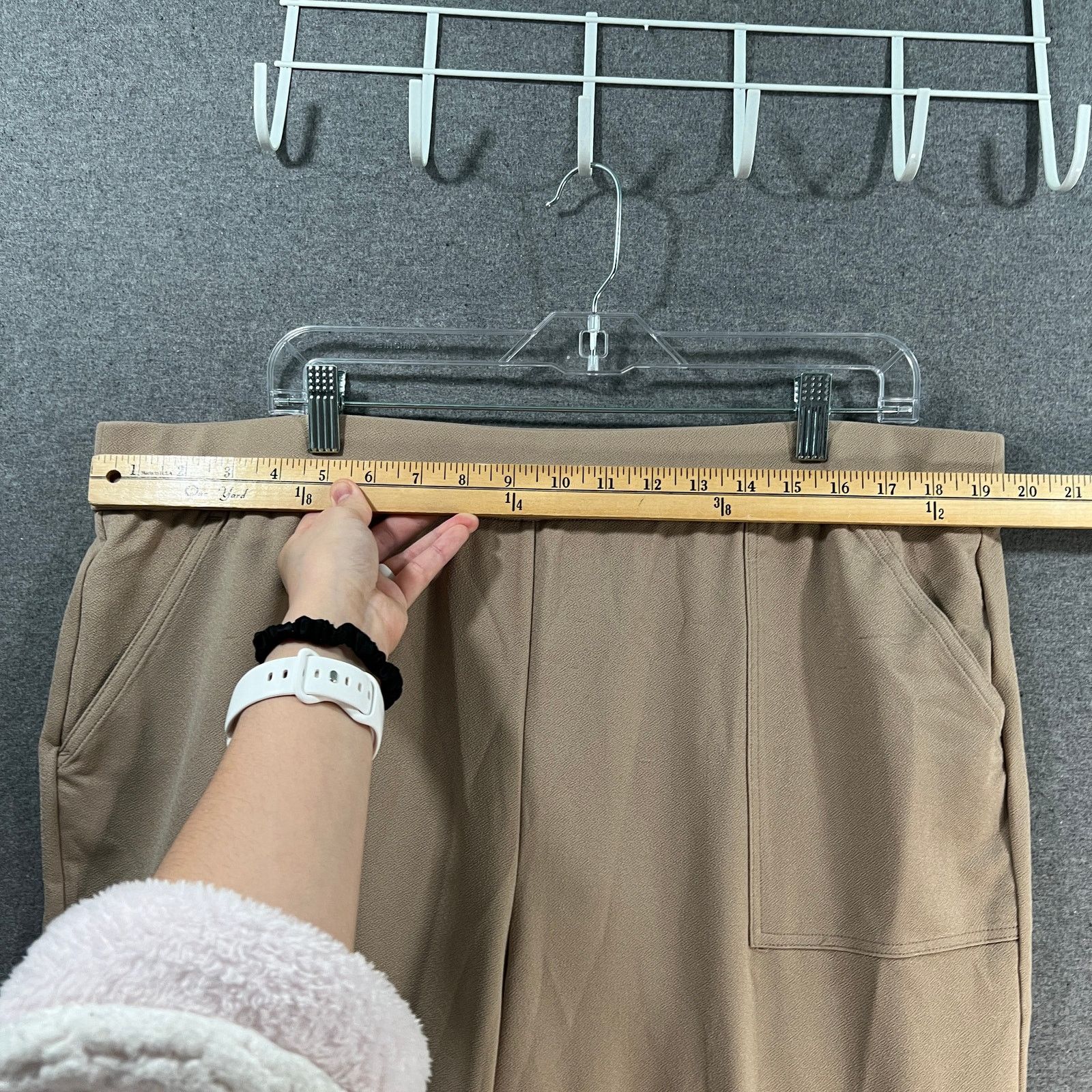 Other Isaac Mizrahi Live! Petite Crepe Knit Straight Leg Pant Size 40" / US 18 - 5 Thumbnail