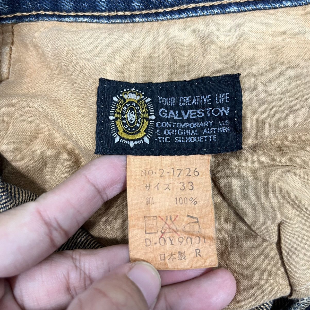 Japanese Brand Vintage Jump Juveneile Clip Distressed Short Denim Size US 32 / EU 48 - 17 Thumbnail