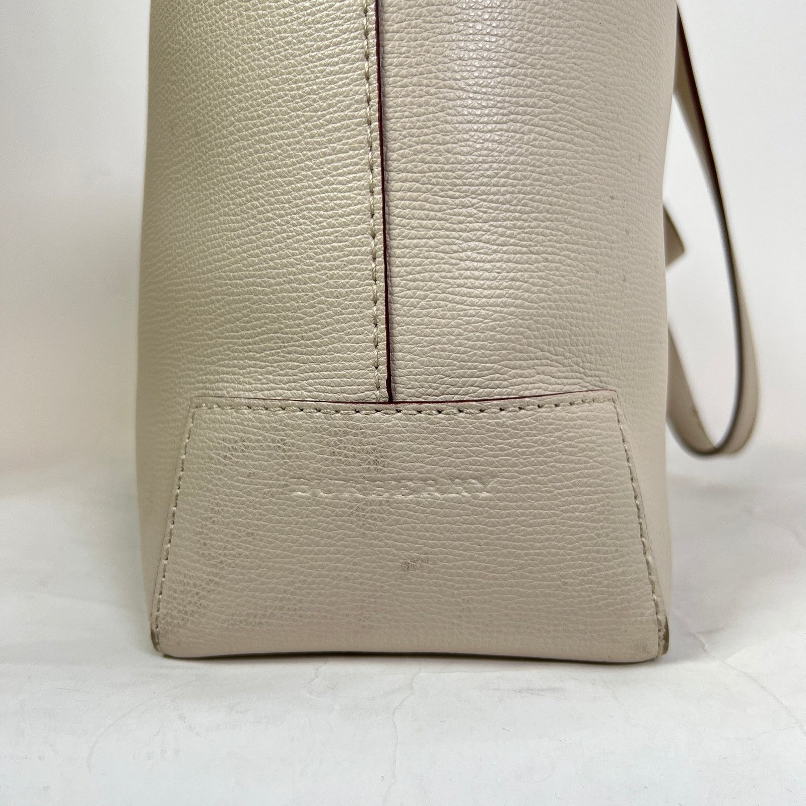 Burberry Burberry Tan Calfskin Crest Embossed Small Tote Bag Size ONE SIZE - 5 Thumbnail