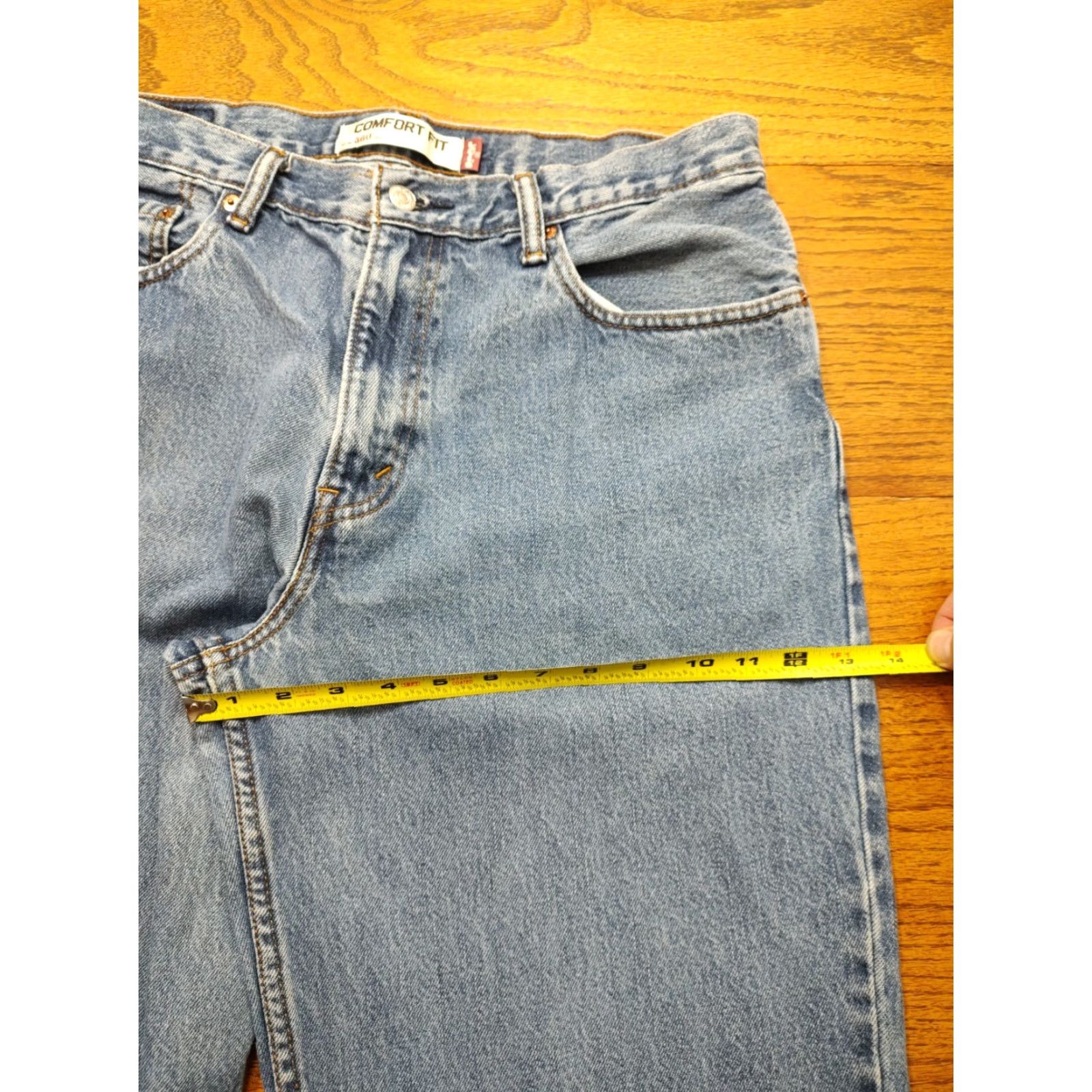 Levi's VINTAGE Levi's 560 Jeans Mens 34x35 Blue Loose Fit Tapered Leg Baggy 90s Grunge USA Denim Cotton Relaxed 5-Pocket Logo Zip Size US 34 / EU 50 - 7 Thumbnail