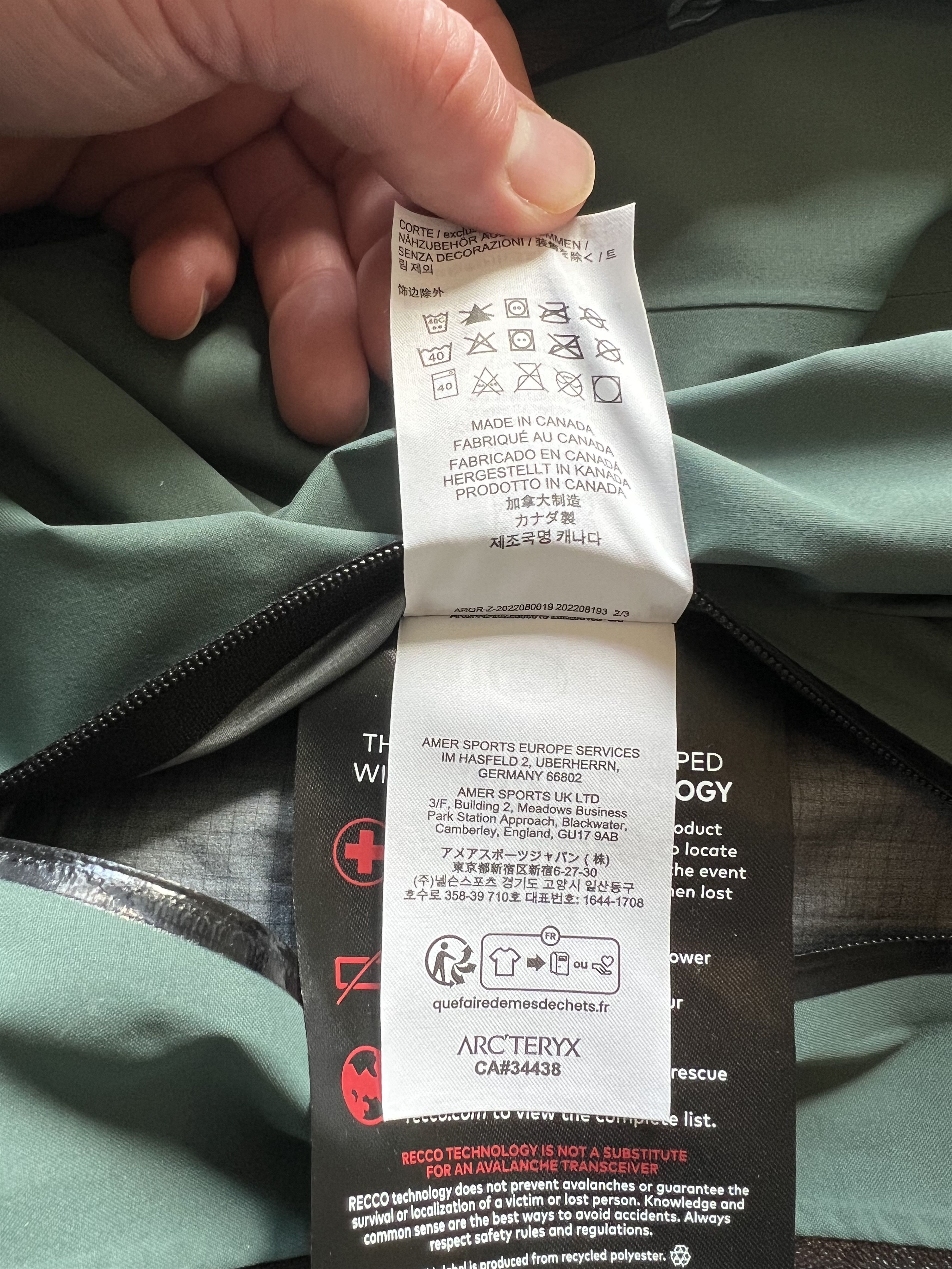 Arc'teryx Fall 23’ Alpha SV 24K Gold Dark Magic / Gorpcore / Gore-Tex Size US L / EU 52-54 / 3 - 8 Thumbnail