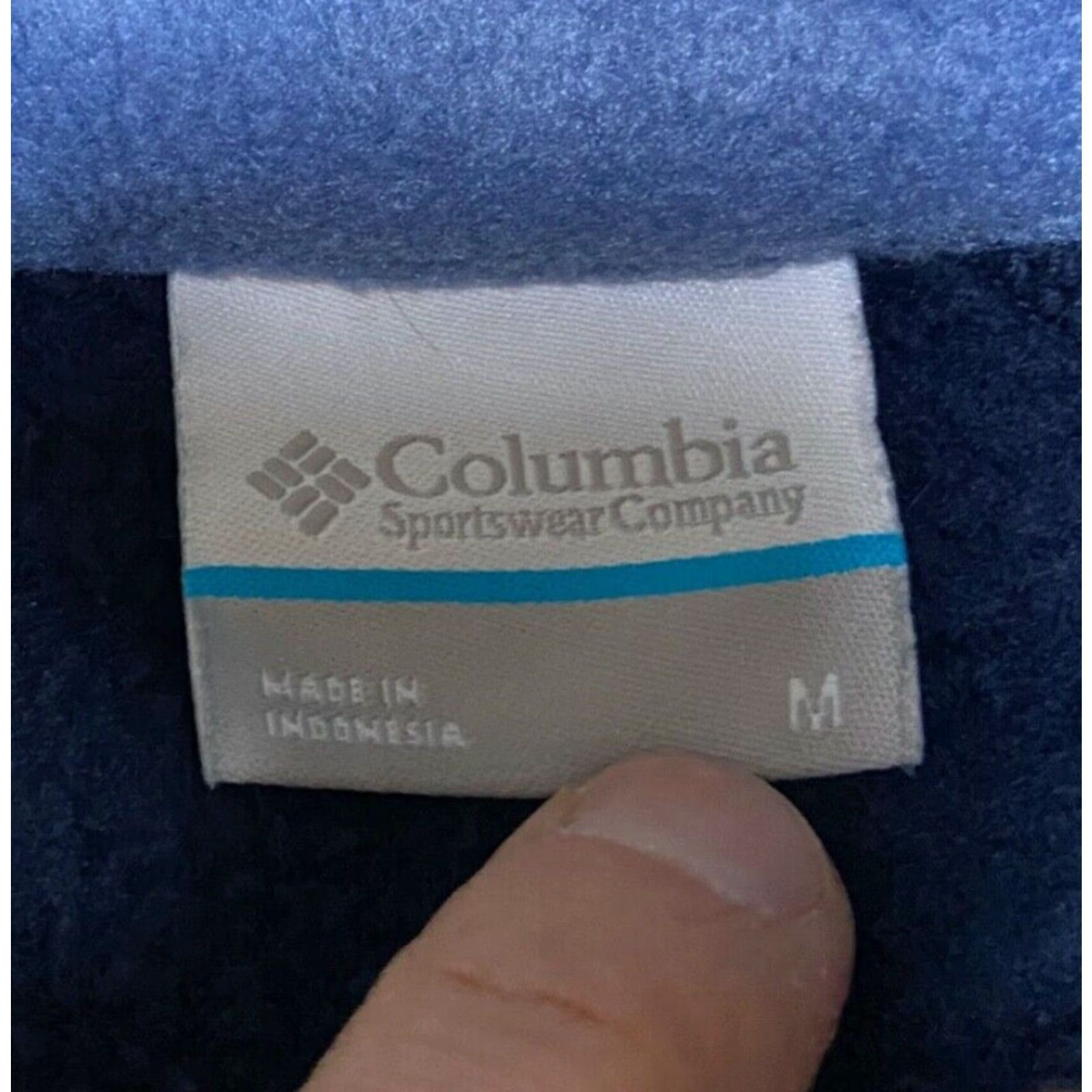 Vintage Columbia Sweatshirt Pullover Womens Medium 1/4 Snap Blue Long Sleeve Fleece Thermal Mock Neck Sweatshirt Size M / US 6-8 / IT 42-44 - 3 Thumbnail