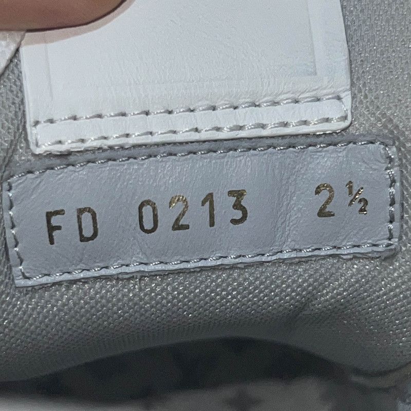 Louis Vuitton Louis Vuitton White Low-Top Fashion Sneakers -2505 Size US 6 / IT 36 - 5 Thumbnail
