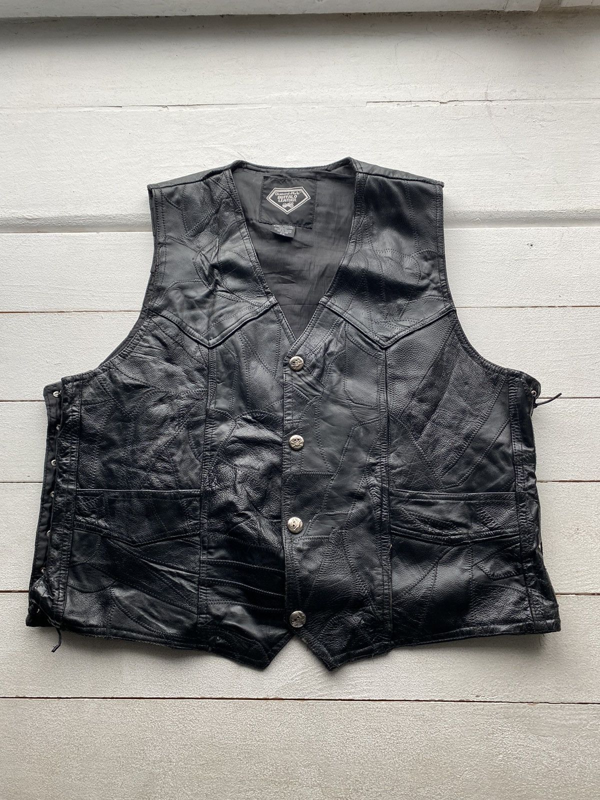Genuine Leather × Hysteric Glamour × Japanese Brand 90s🔥VNTG Diamond Plate Buffalo Leather Skull Gothic Vest Men Size US XL / EU 56 / 4 - 2 Thumbnail