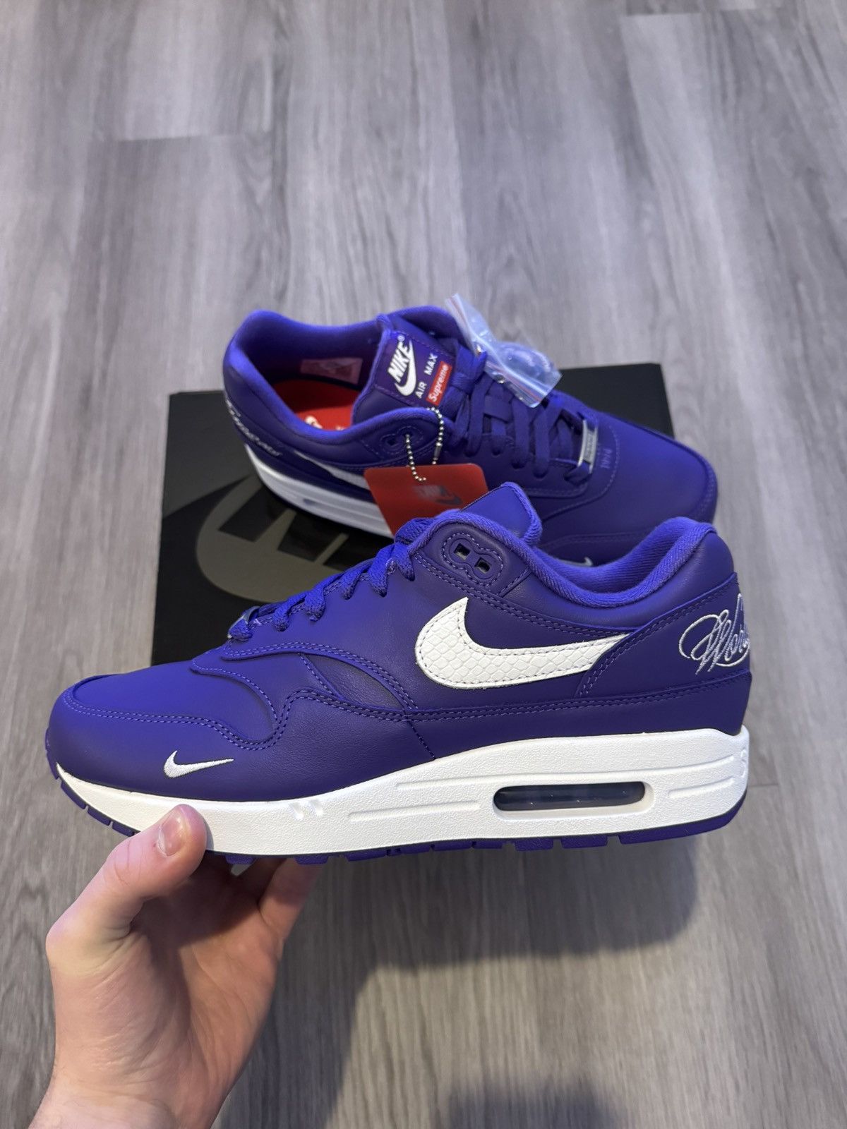 Supreme Supreme x Nike Air Max 1 87’ Size US 10 / EU 43 - 1 Thumbnail
