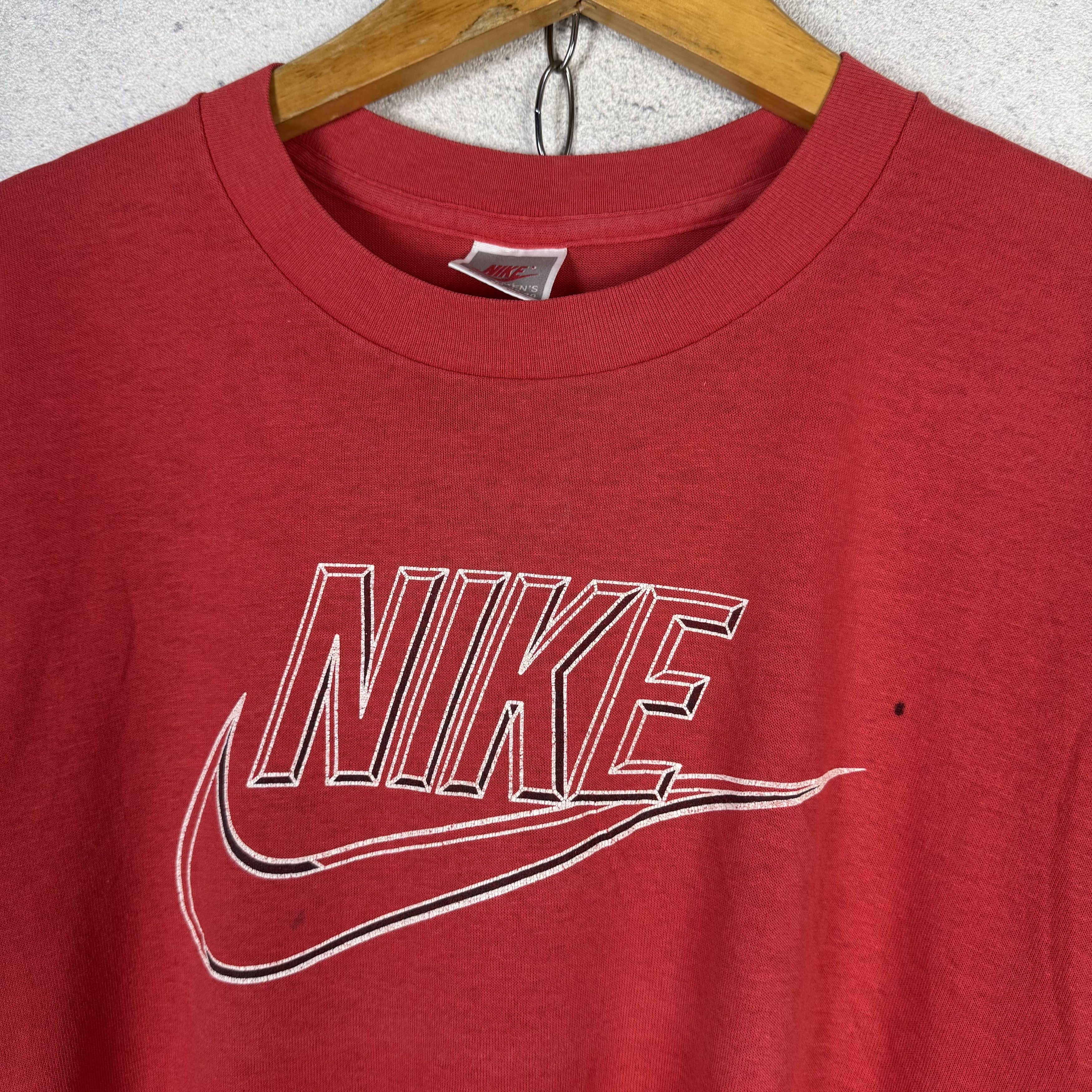 Nike Vintage 80s Nike Distressed Tshirt Size US M / EU 48-50 / 2 - 2 Thumbnail