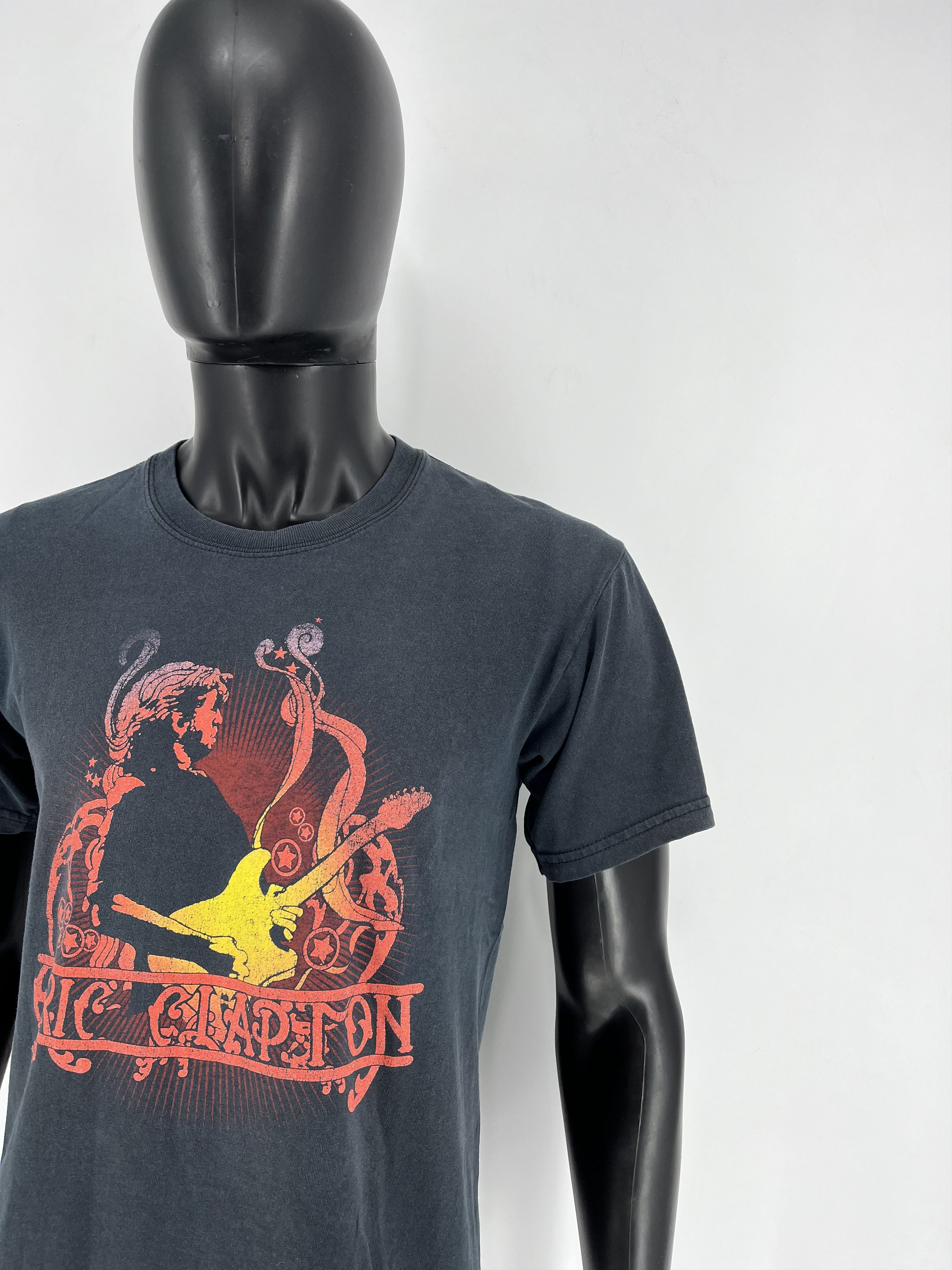 Band Tees Eric Clapton World Tour 2006/07 Europe T-shirt Size US L / EU 52-54 / 3 - 7 Thumbnail