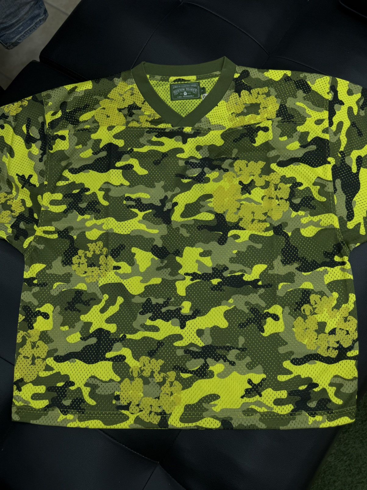 DENIM TEARS Denim Tears Yellow Camo Cotton Wreath Jersey Size S (NEW) Size US S / EU 44-46 / 1 - 2 Thumbnail
