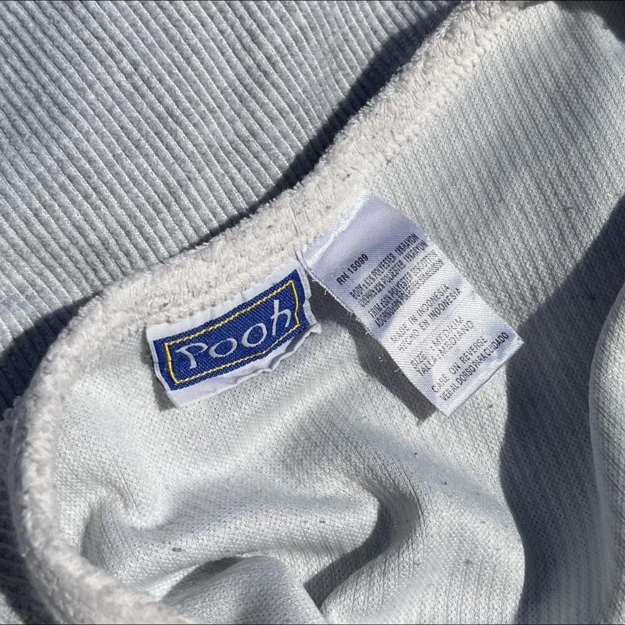 Disney Disney’s Winnie the Pooh grey ribbed sweater w/ winter scarf Size M / US 6-8 / IT 42-44 - 3 Thumbnail