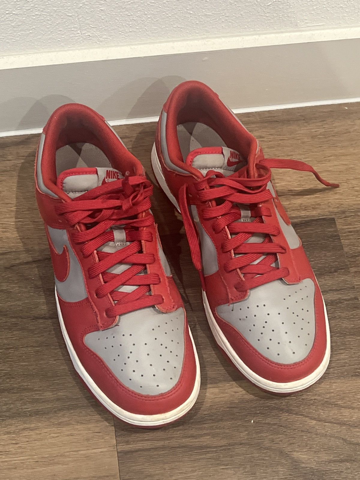 Nike Nike dunk red and grey Size US 9.5 / EU 42-43 - 1 Thumbnail