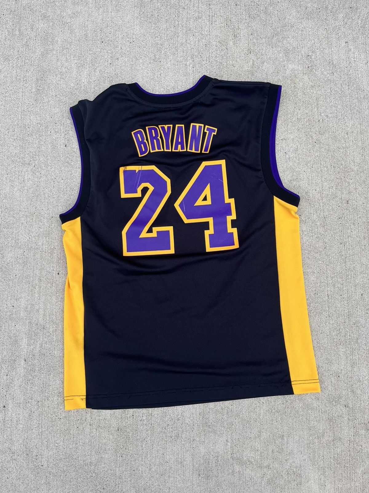 NBA Vintage Adidas NBA Los Angeles Lakers Kobe Bryant #24 Jersey Size US S / EU 44-46 / 1 - 11 Thumbnail