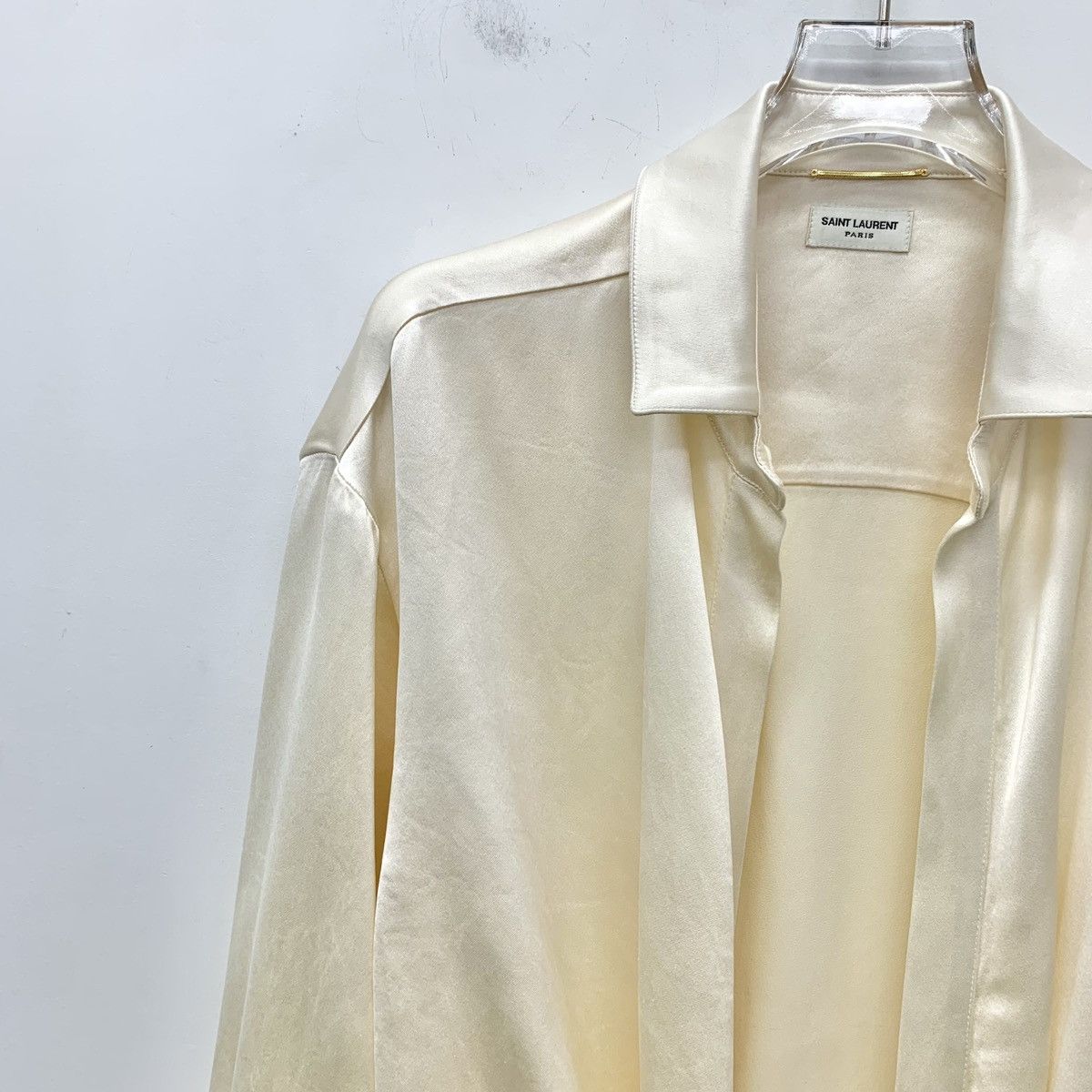 Yves Saint Laurent Yves Saint Laurent Champagne Silk Long Sleeve Shirt K26WX Size XS / US 0-2 / IT 36-38 - 3 Thumbnail