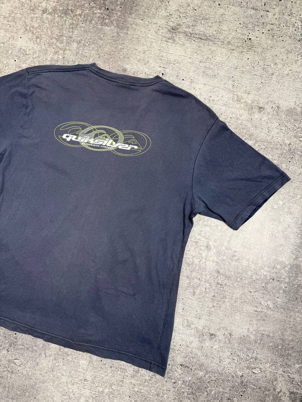 Quiksilver Vintage Quiksilver Sun Faded Painted Big Logo T-Shirt Y2K Size US L / EU 52-54 / 3 - 3 Thumbnail