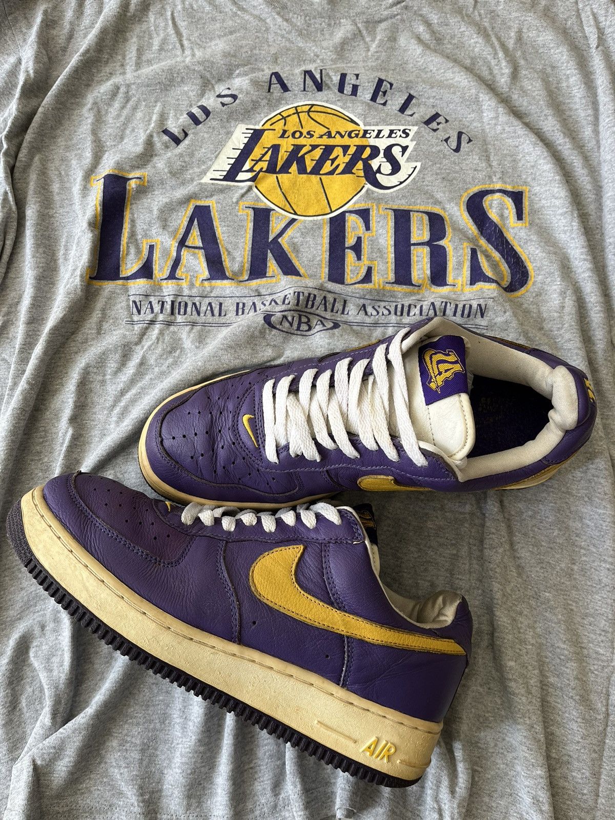 NBA × Nike Vintage Nike Air Force LA Lakers Size US 9.5 / EU 42-43 - 1 Thumbnail