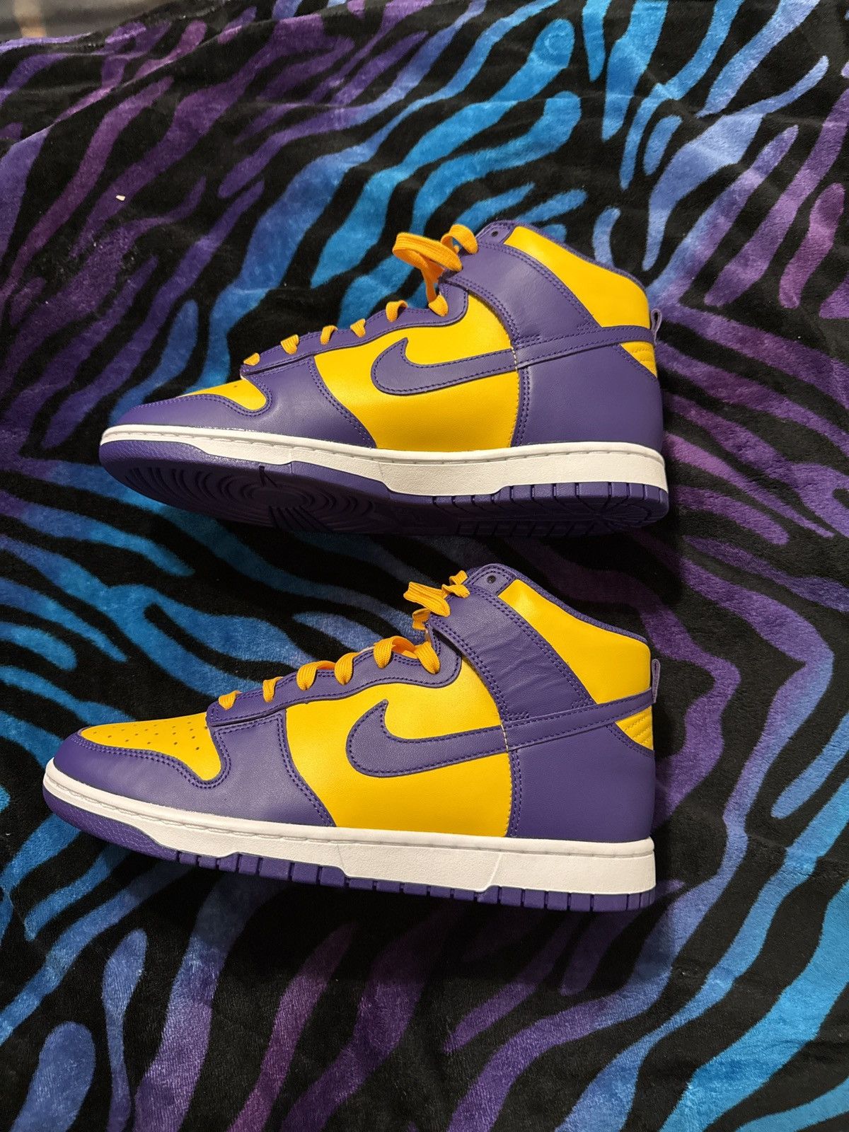 Nike NIKE DUNK LAKER Size US 10.5 / EU 43-44 - 2 Thumbnail