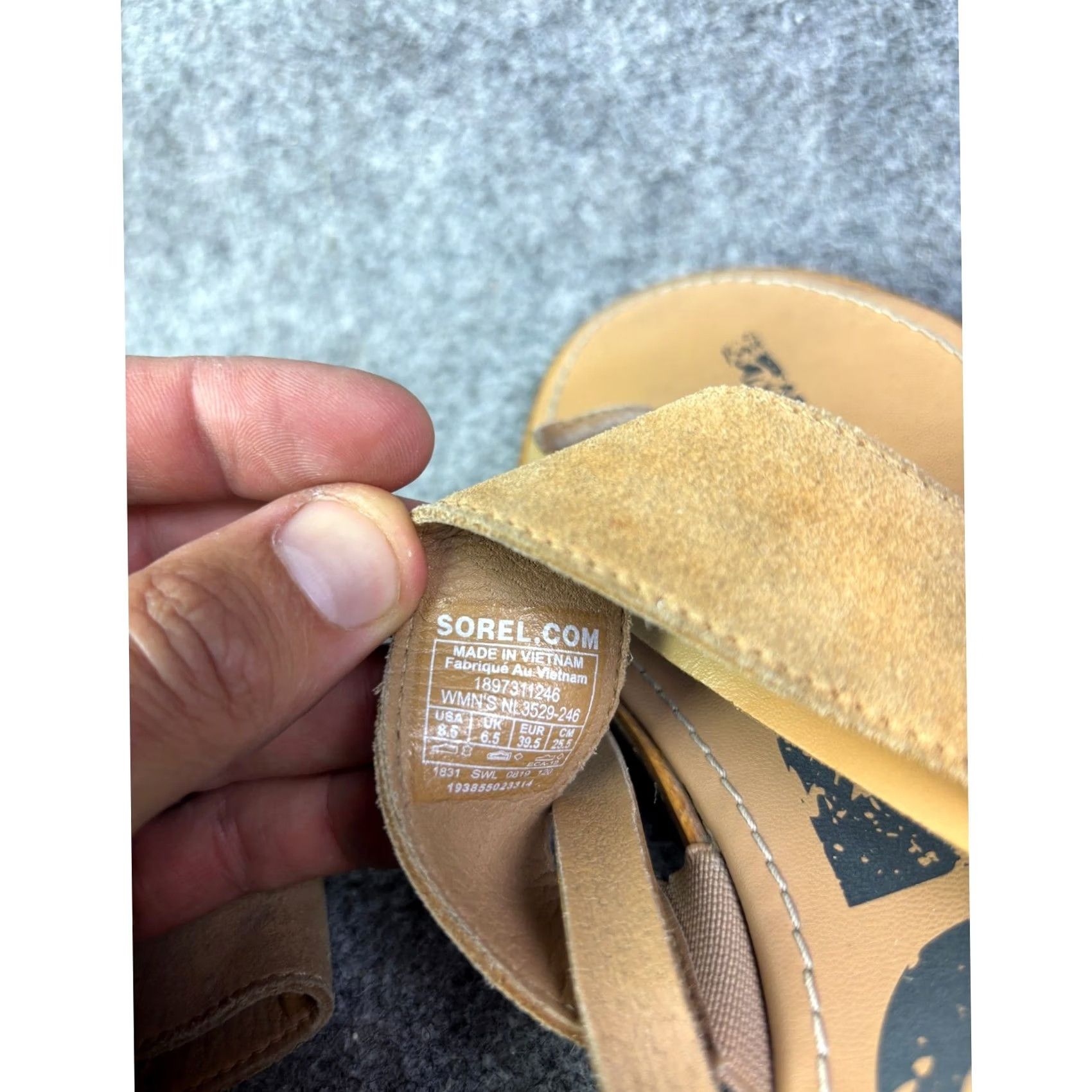 SOREL Sorel Ella Thong Sandals Womens 8.5 Tan Leather Suede Flat NL3529-246 Size US 9 / IT 39 - 4 Thumbnail