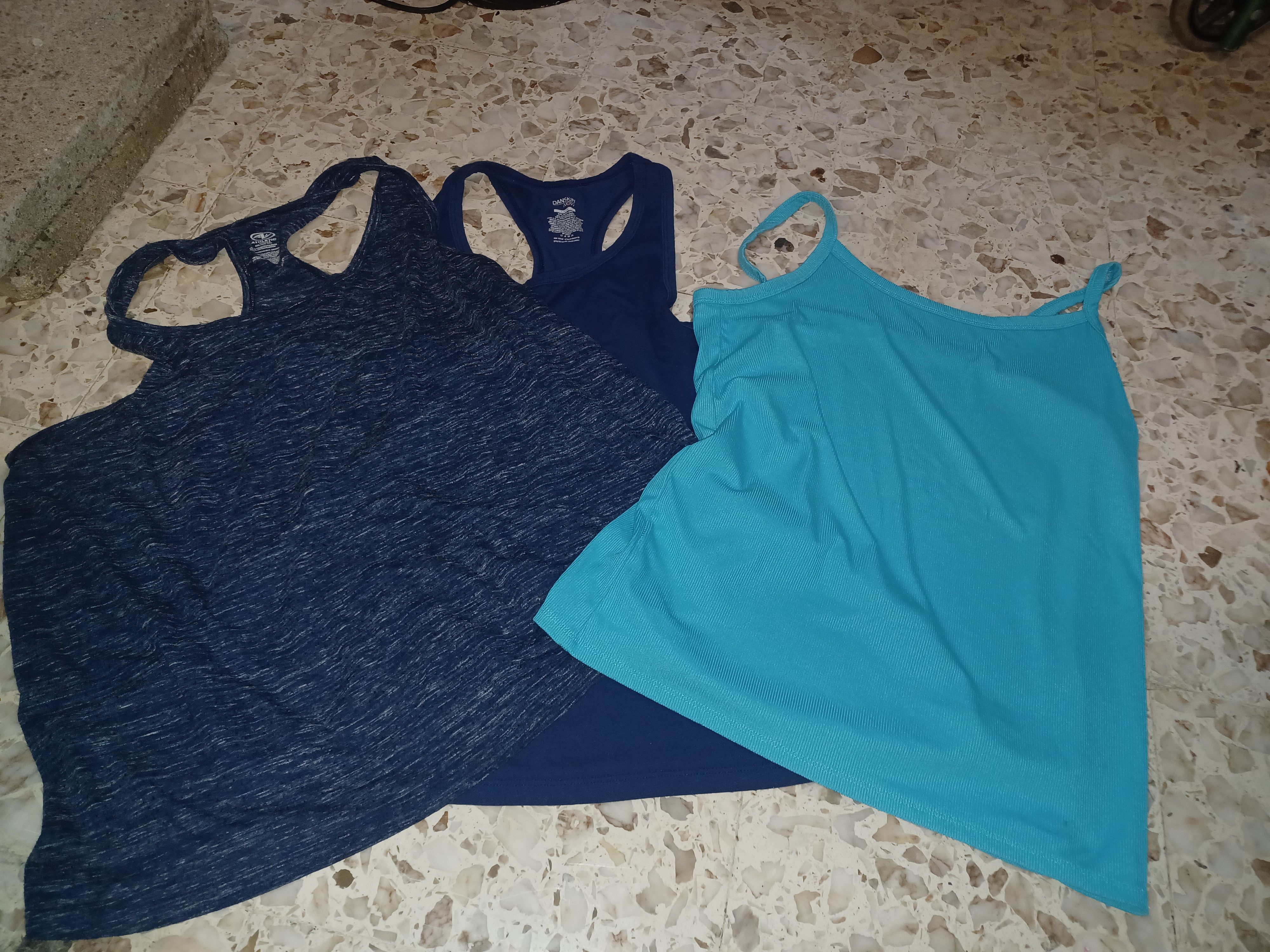 Other Summer Women's Tank Bundle of 3 XXL (19-20) Blues Size XXL / US 16-18 / IT 52-54 - 1 Thumbnail