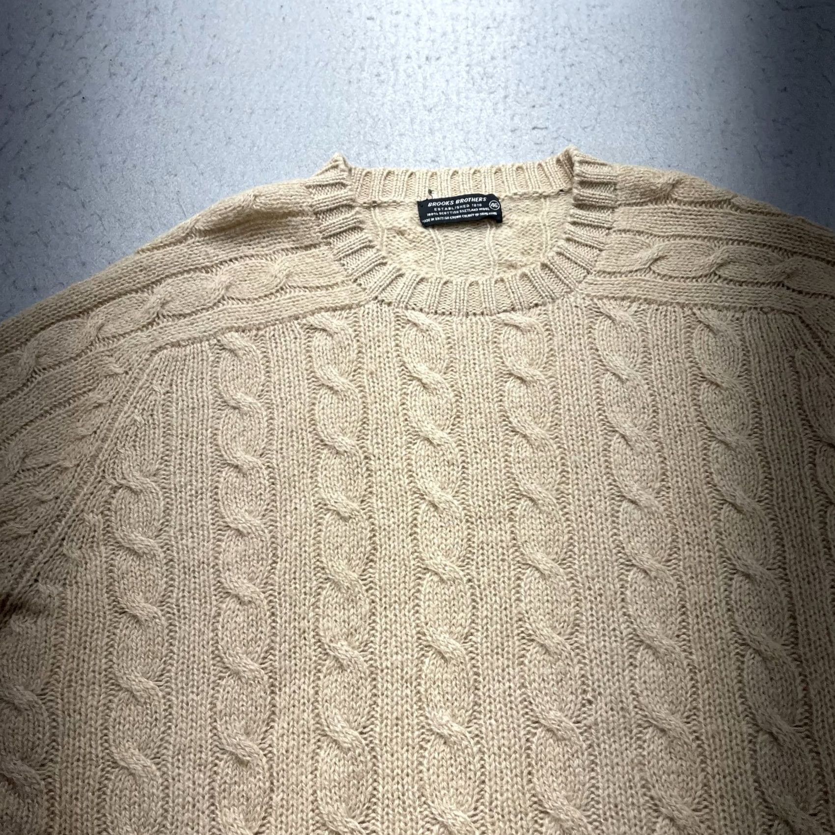 Brooks Brothers VINTAGE Brooks Brothers Sweater Mens 46 Brown Beige Cable Knit Wool Crew Neck Pullover Regular Size 46 UK Brown Mens 46 Cable-Knit Wool Classic Preppy Size US XXL / EU 58 / 5 - 2 Thumbnail