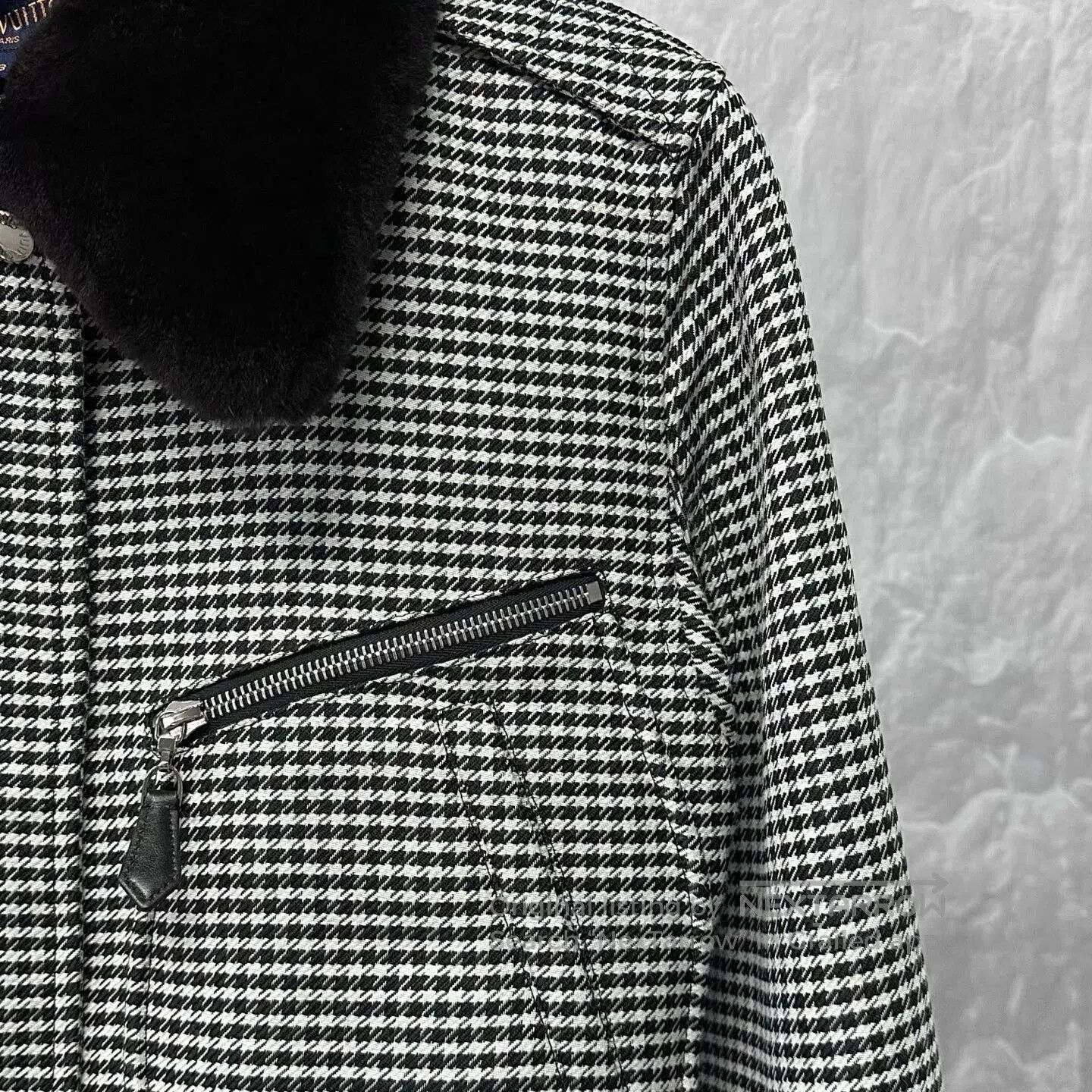 Louis Vuitton louis vuitton houndstooth zip wool jacket. Size M / US 6-8 / IT 42-44 - 3 Thumbnail