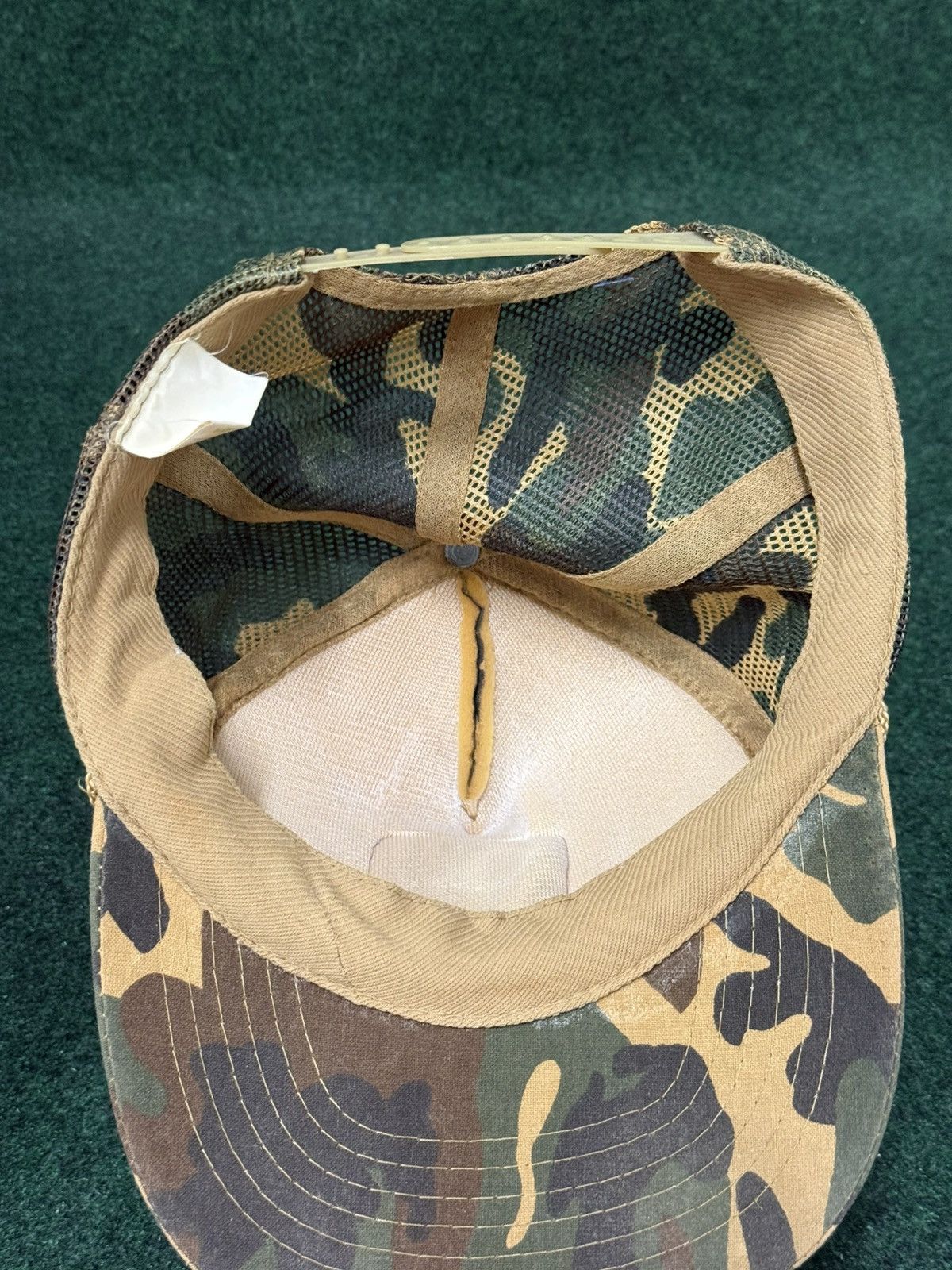 Vintage Vintage John Deere Camo Trucker Hat Size ONE SIZE - 4 Thumbnail