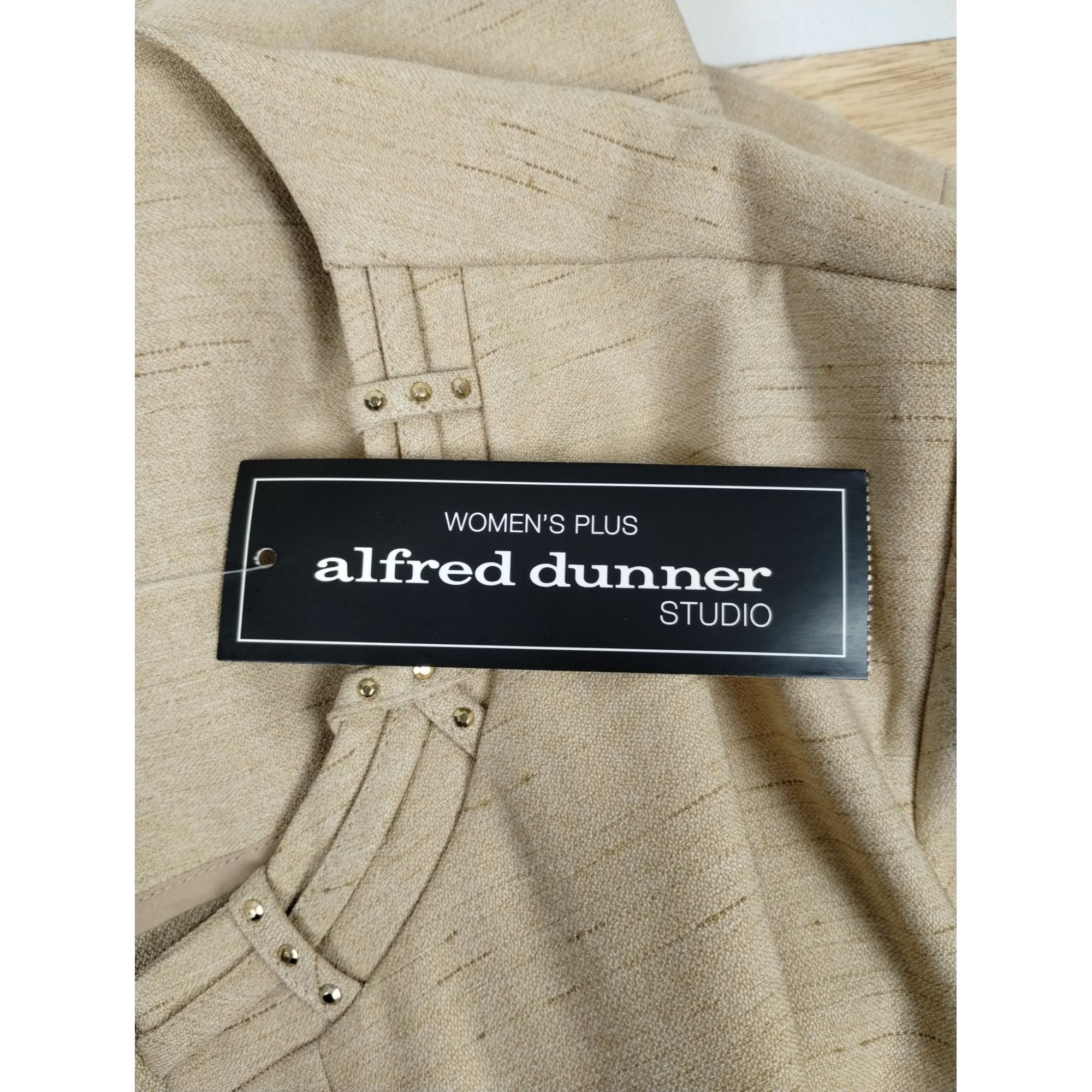 Designer Alfred Dunner Womens 18W Blazer Jacket Sheer Romance with Em Size XXL / US 16-18 / IT 52-54 - 12 Thumbnail