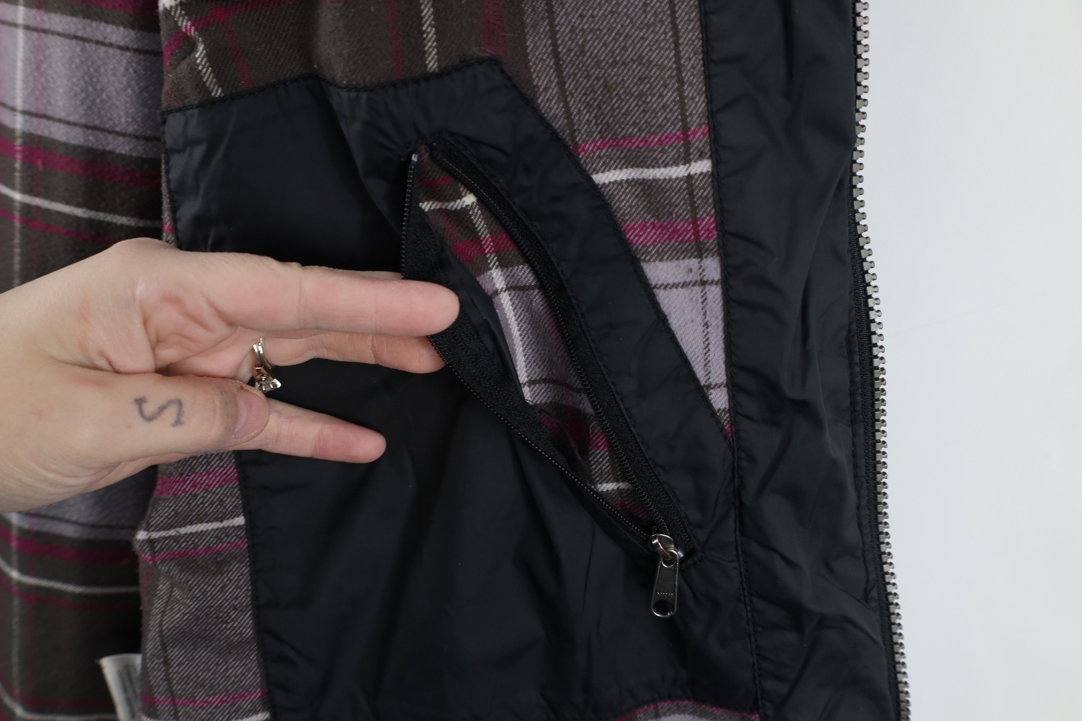 Carhartt × Vintage Vintage Y2K Carhartt Flannel Lined Quilted Puffer Jacket Size L / US 10 / IT 46 - 11 Thumbnail