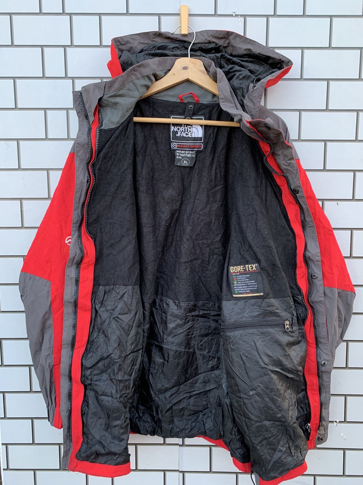 The North Face Vintage The North Face Summit Series Waterproof Jacket Size US XL / EU 56 / 4 - 4 Thumbnail
