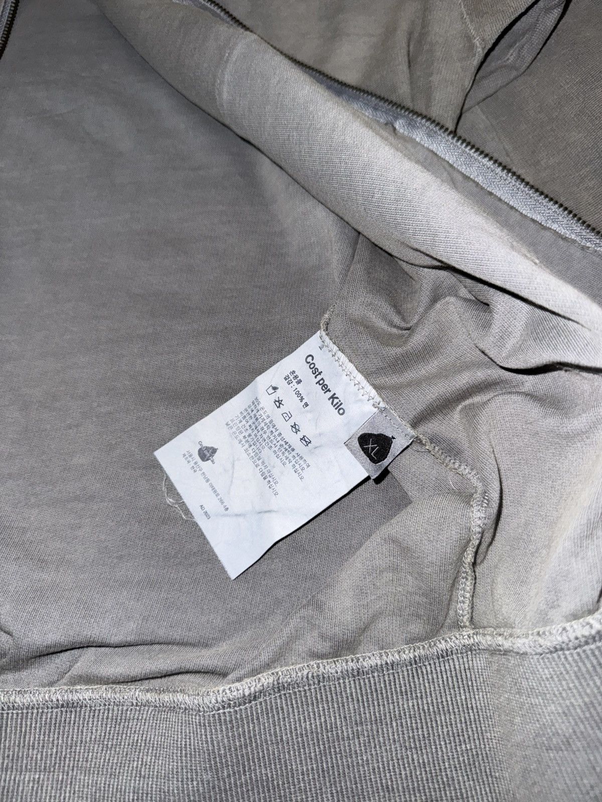 Japanese Brand [XL] Cost per Kilo Lightweight Bleached Zip-Up Hoodie – Grey Size US XL / EU 56 / 4 - 8 Thumbnail