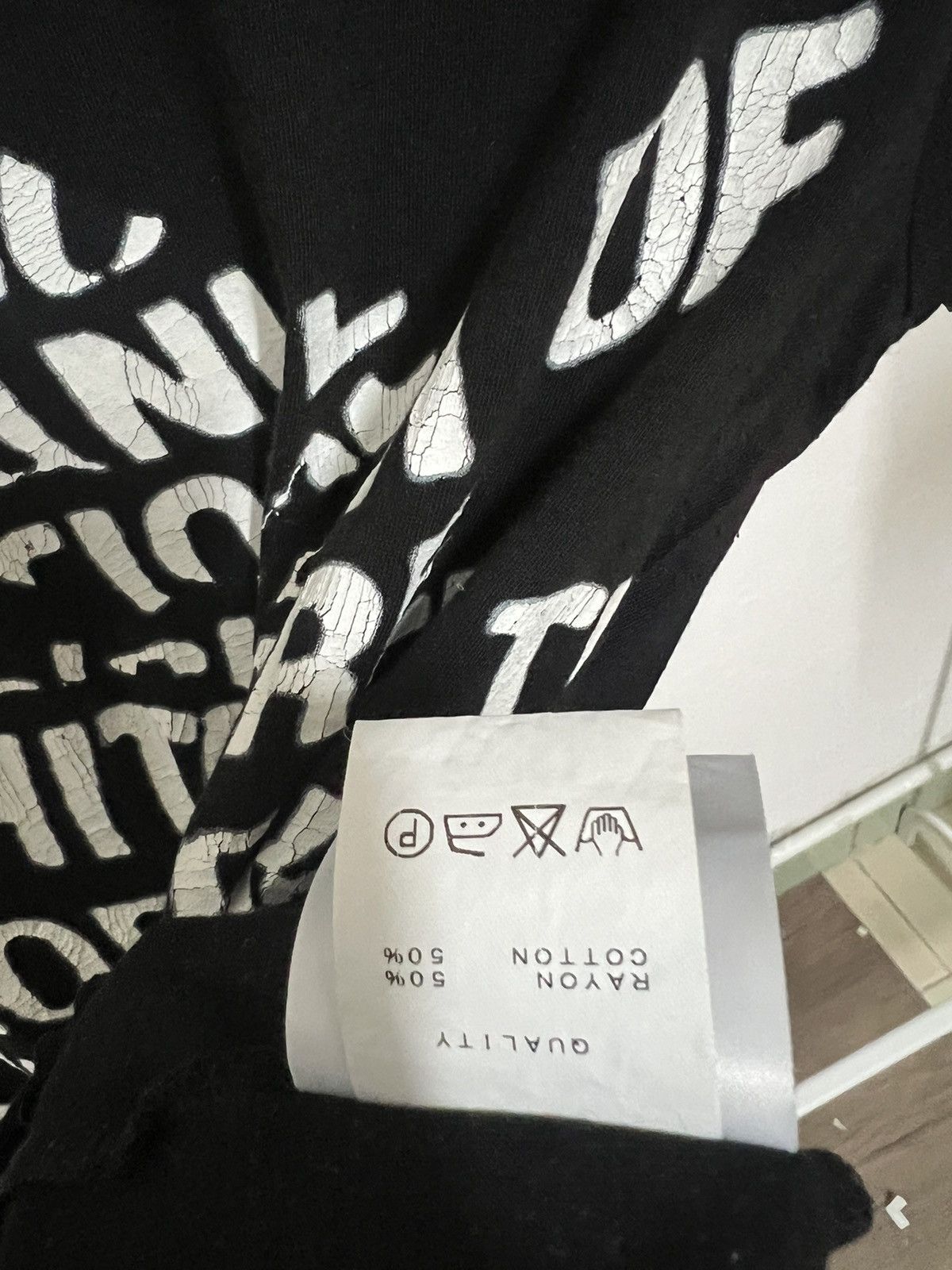 Julius JULIUS Graphic Typography Distorted Print Tee Size US S / EU 44-46 / 1 - 7 Thumbnail