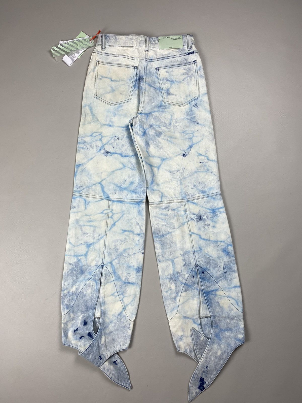 Off-White BNWT! Off-White ladies baggy jeans pants size 26 Size 26" / US 2 / IT 38 - 20 Thumbnail