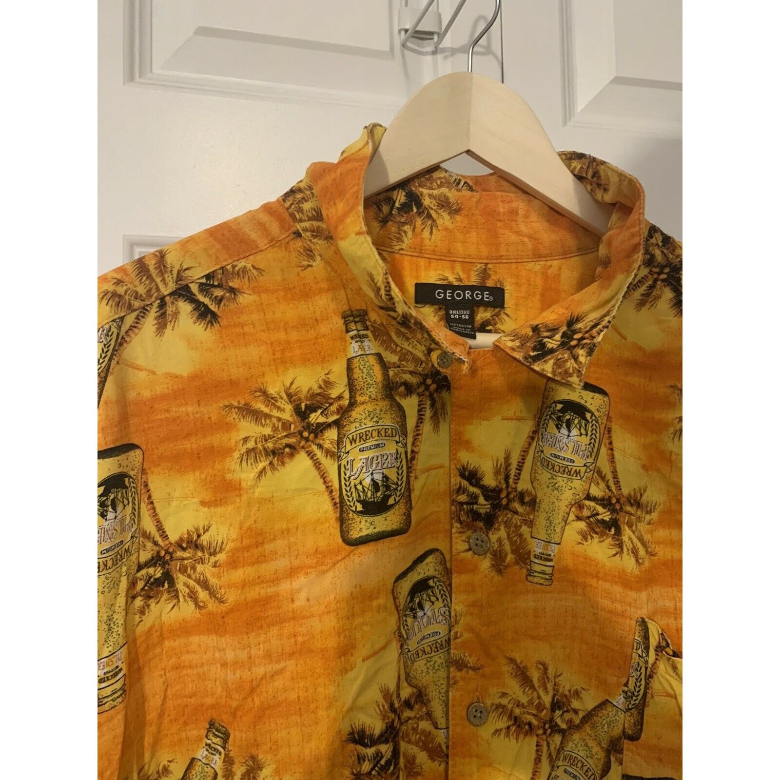 George Wrecked Premium Lager Print Men’s Sz 3XL George Hawaiian Shi Size US XXL / EU 58 / 5 - 6 Thumbnail